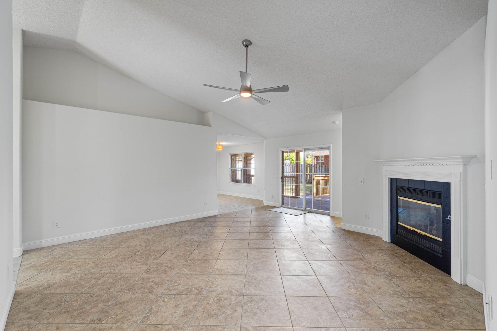 FOX VALLEY - Residential