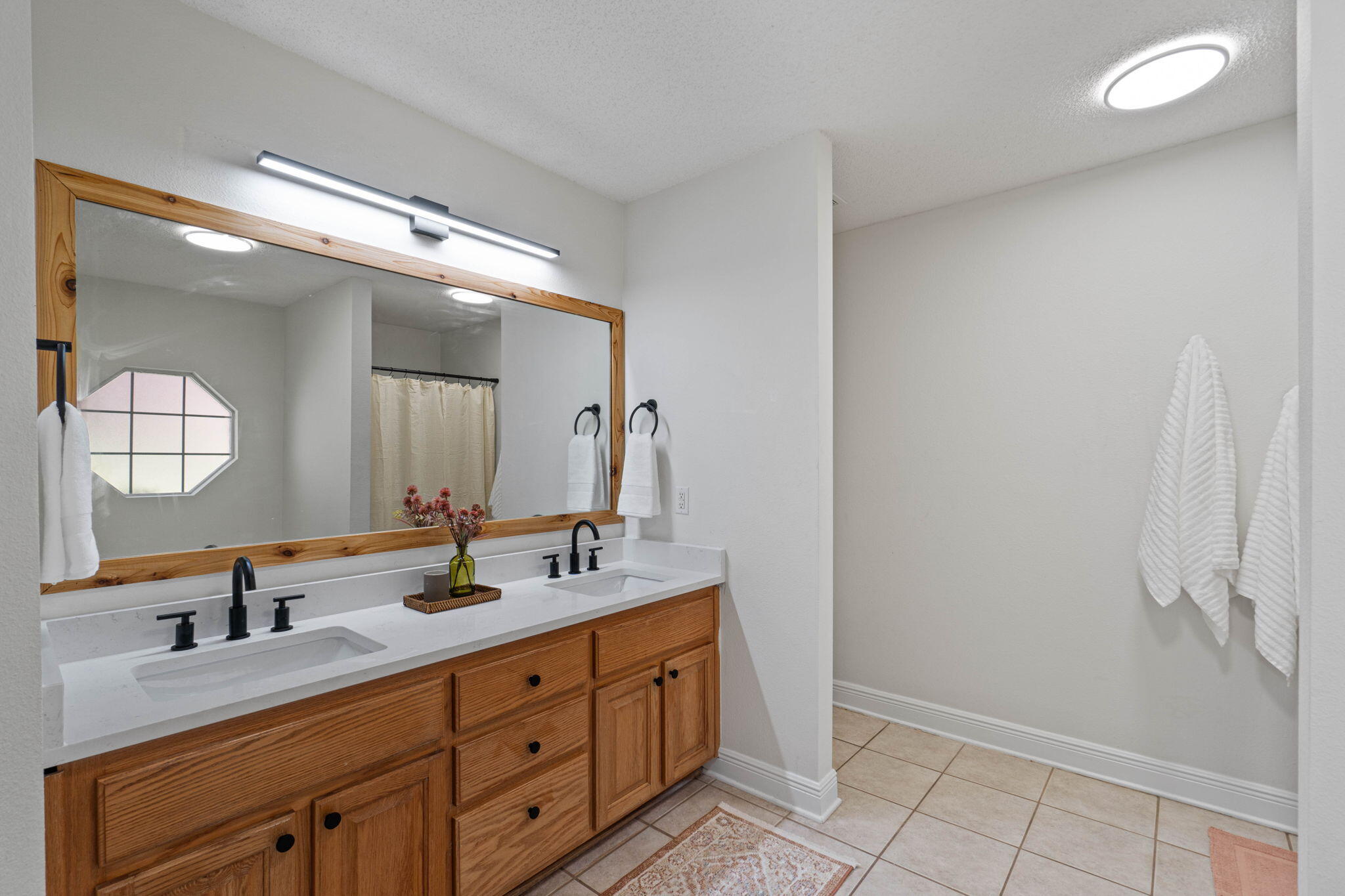 FOX VALLEY - Residential