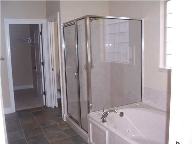 ROCKYWOOD PH 3 - Residential Lease