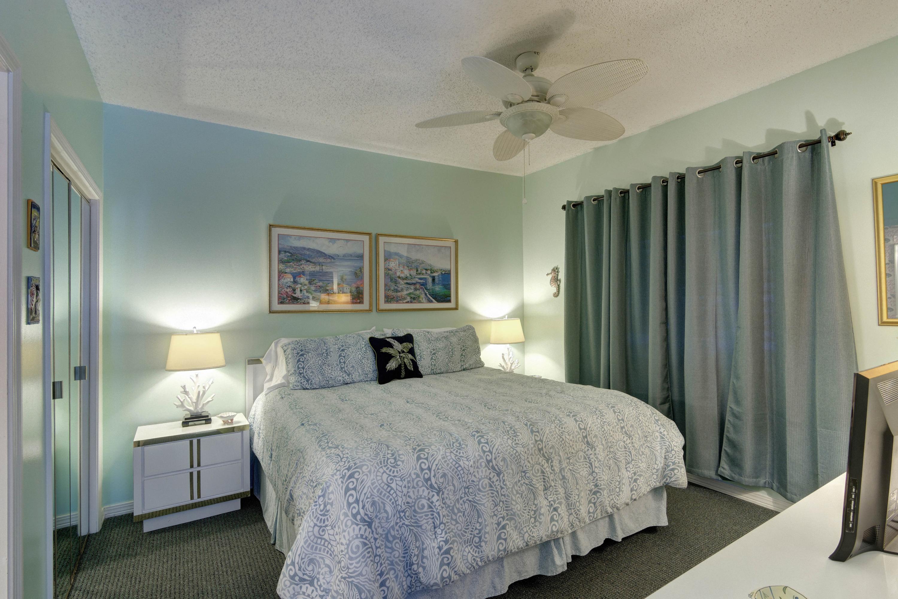 Palms At Seagrove - Residential