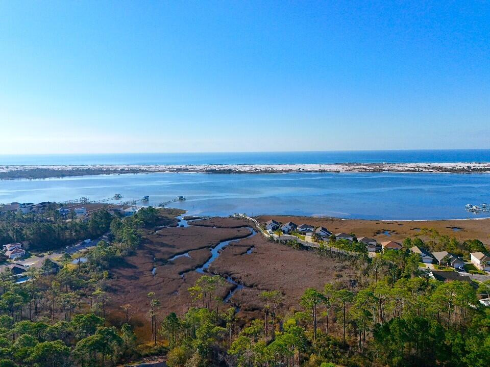 MARSH HARBOR - Residential