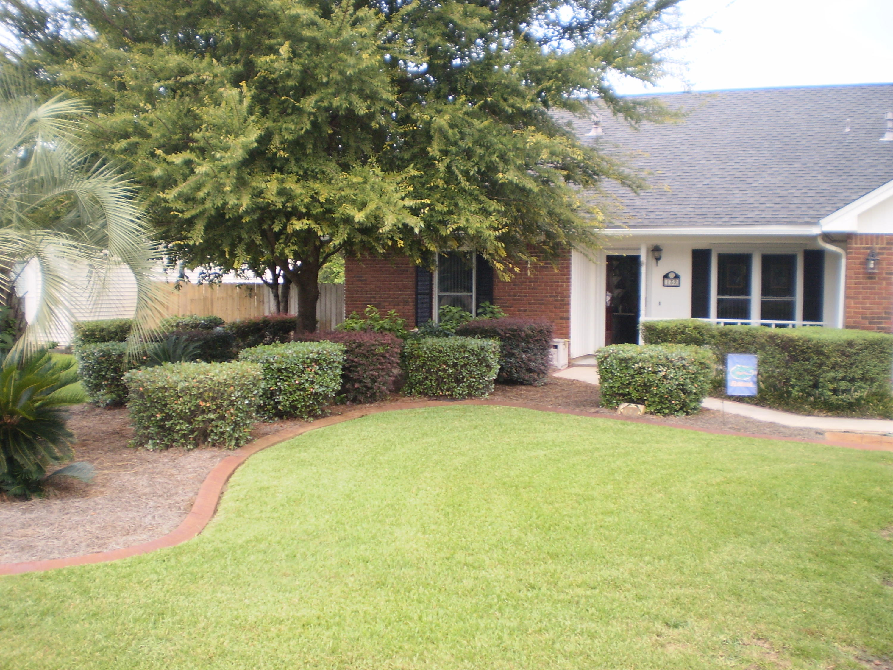 Outstanding updated Pool home with Deeded Beach Water Access in the upscale Emerald Pointe subdivision. The pride of ownership becomes obvious upon drive up with the beautifully landscaped front and back yard. This home has been well maintained inside and out. Well planed kitchen features a tiled floor, granite countertops, tiled backsplash, Gas stove/oven, Bosch dishwasher and breakfast nook. There is an additional area off breakfast nook for an office and/or children's play area. The living room had new carpet in 2014 and the fireplace was renovated with new fire brick liner, chimney crown and vent cap also in 2014. Both bathrooms were updated a few years ago with tile, granite counter tops and the guest bath also had the shower/tub tiled as well.