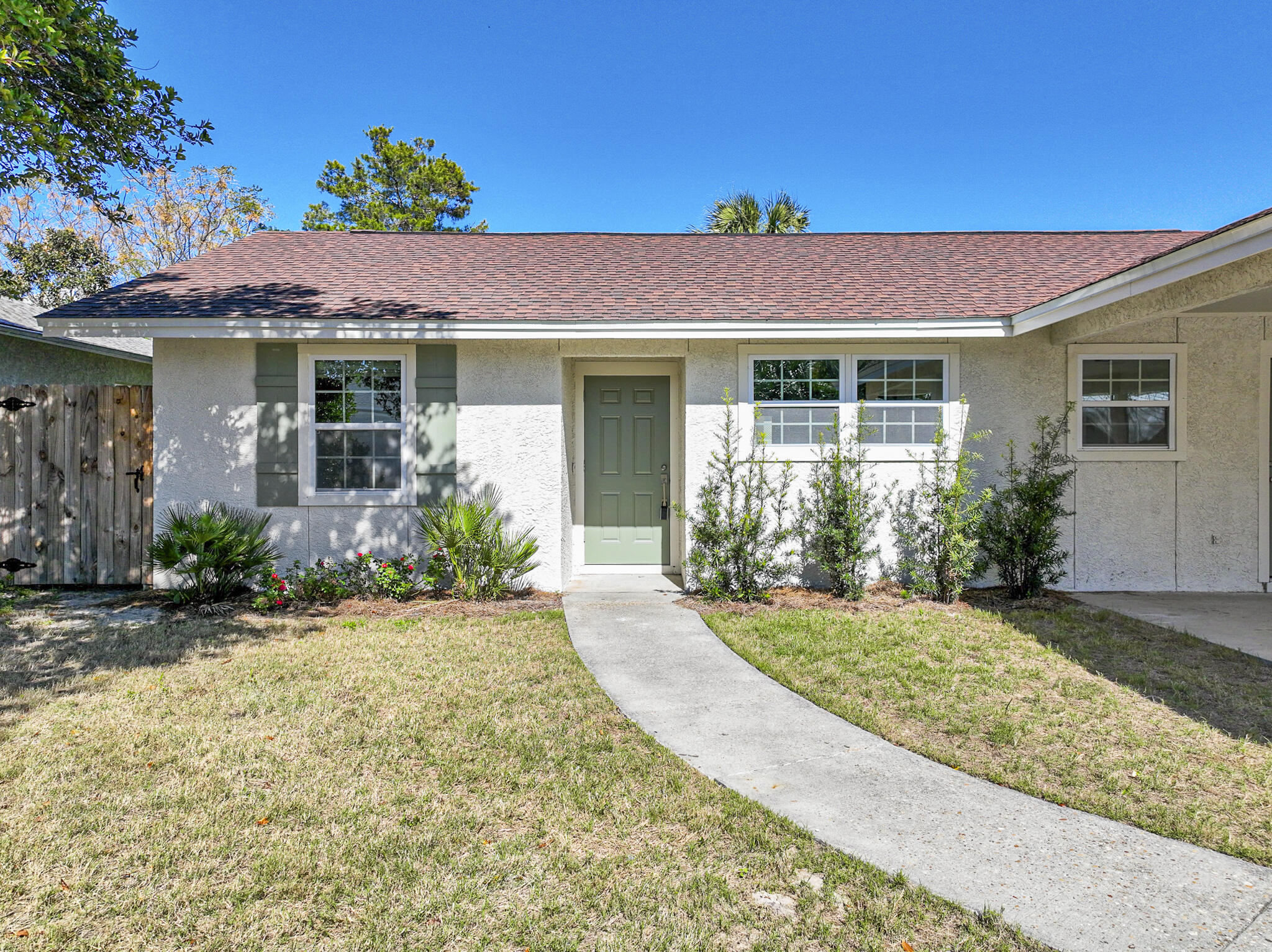 RIVIERA BEACH 1ST ADDN - Residential