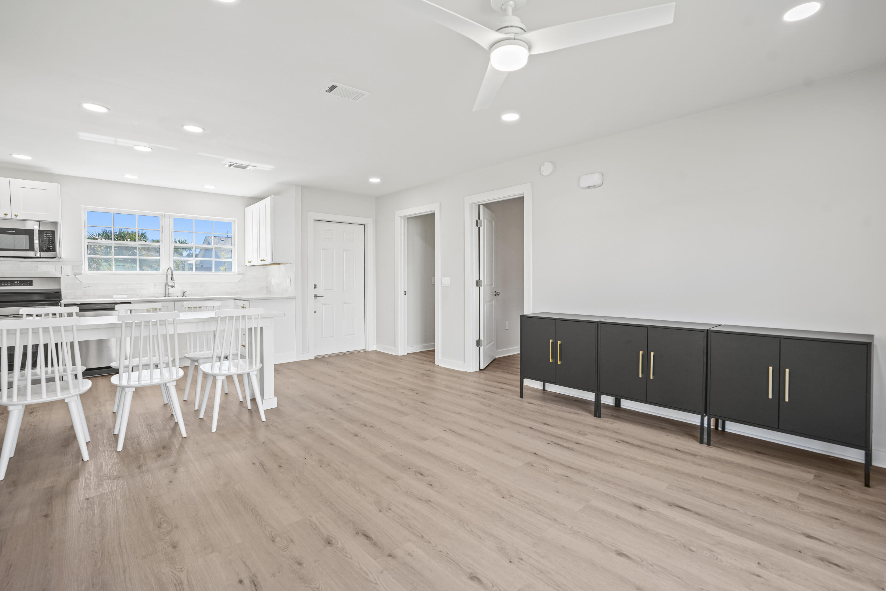 RIVIERA BEACH 1ST ADDN - Residential