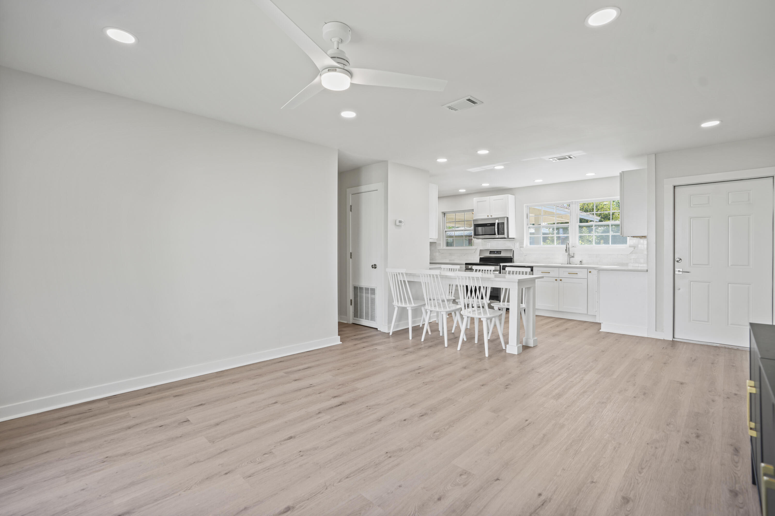 RIVIERA BEACH 1ST ADDN - Residential