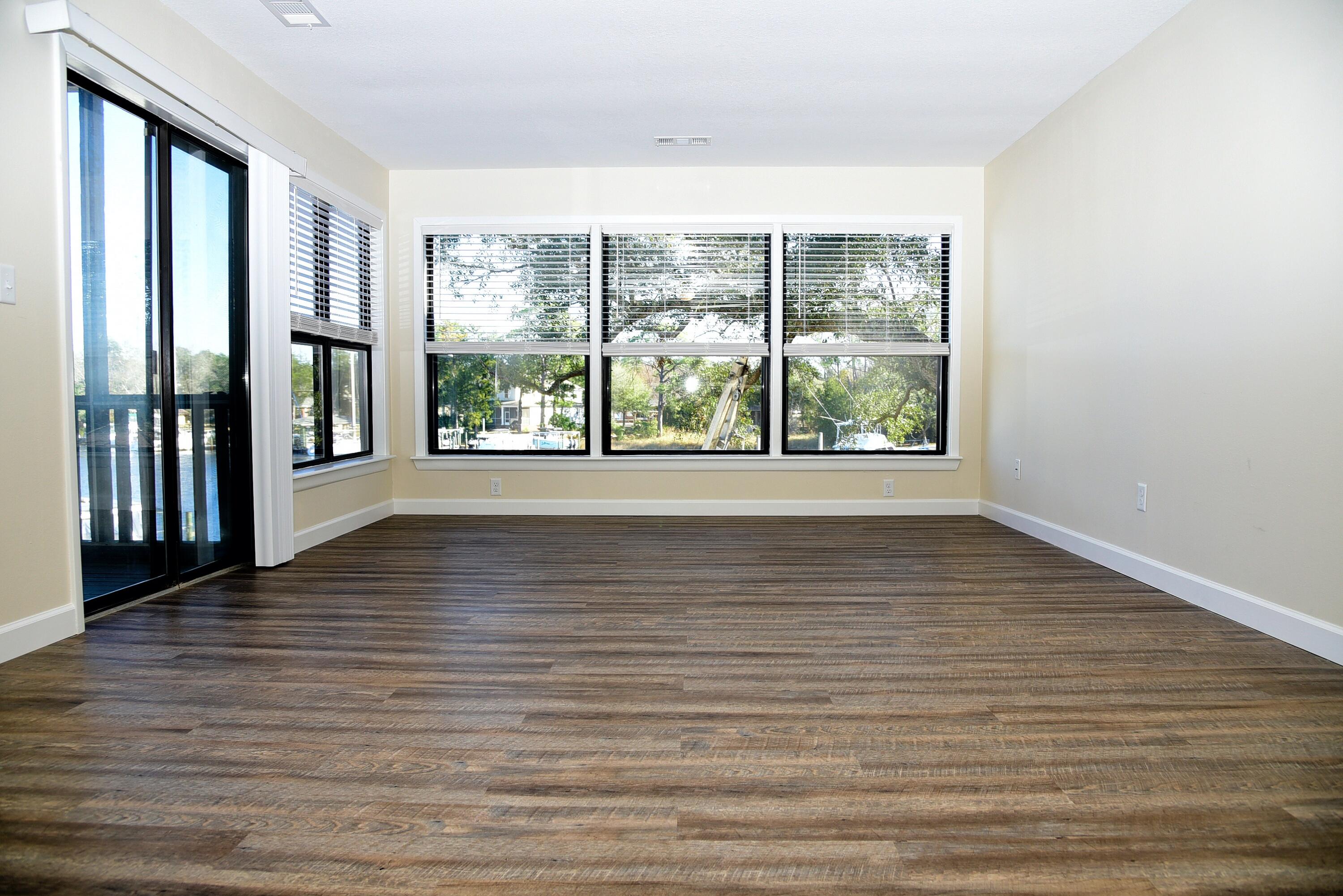 MARINA VILLAS CONDO AT BLUEWATER BAY - Residential Lease