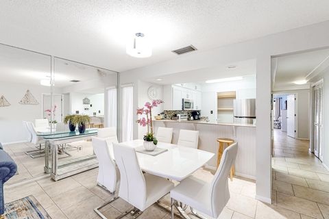 Photo of 520 N Richard Jackson Boulevard #UNIT 1412, Panama City Beach, FL 32407 (MLS # 987043) Photo of 520 N Richard Jackson Boulevard #UNIT 1412, Panama City Beach, FL 32407 (MLS # 987043)