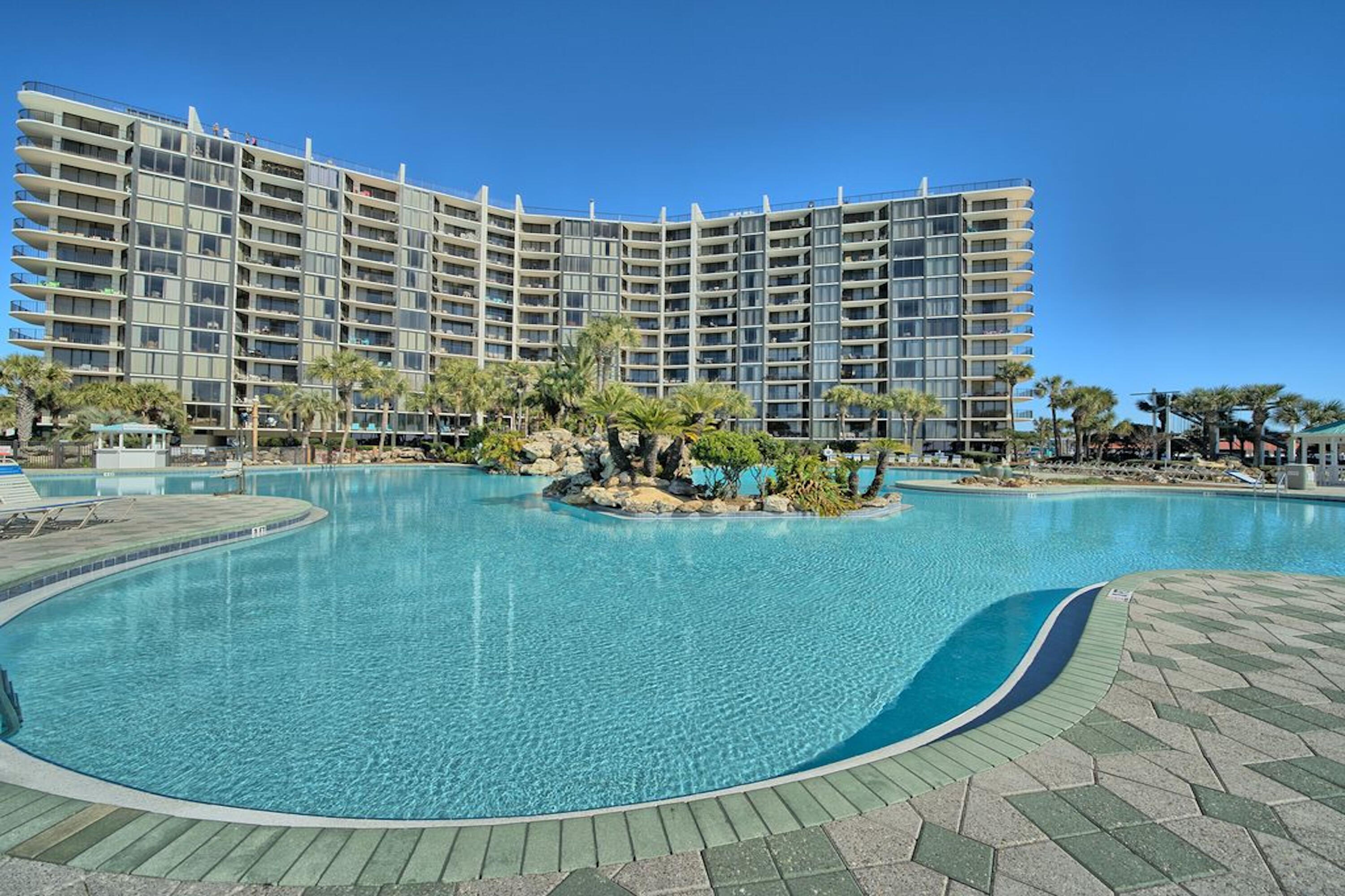 Edgewater Golf Villas 6 B - Residential