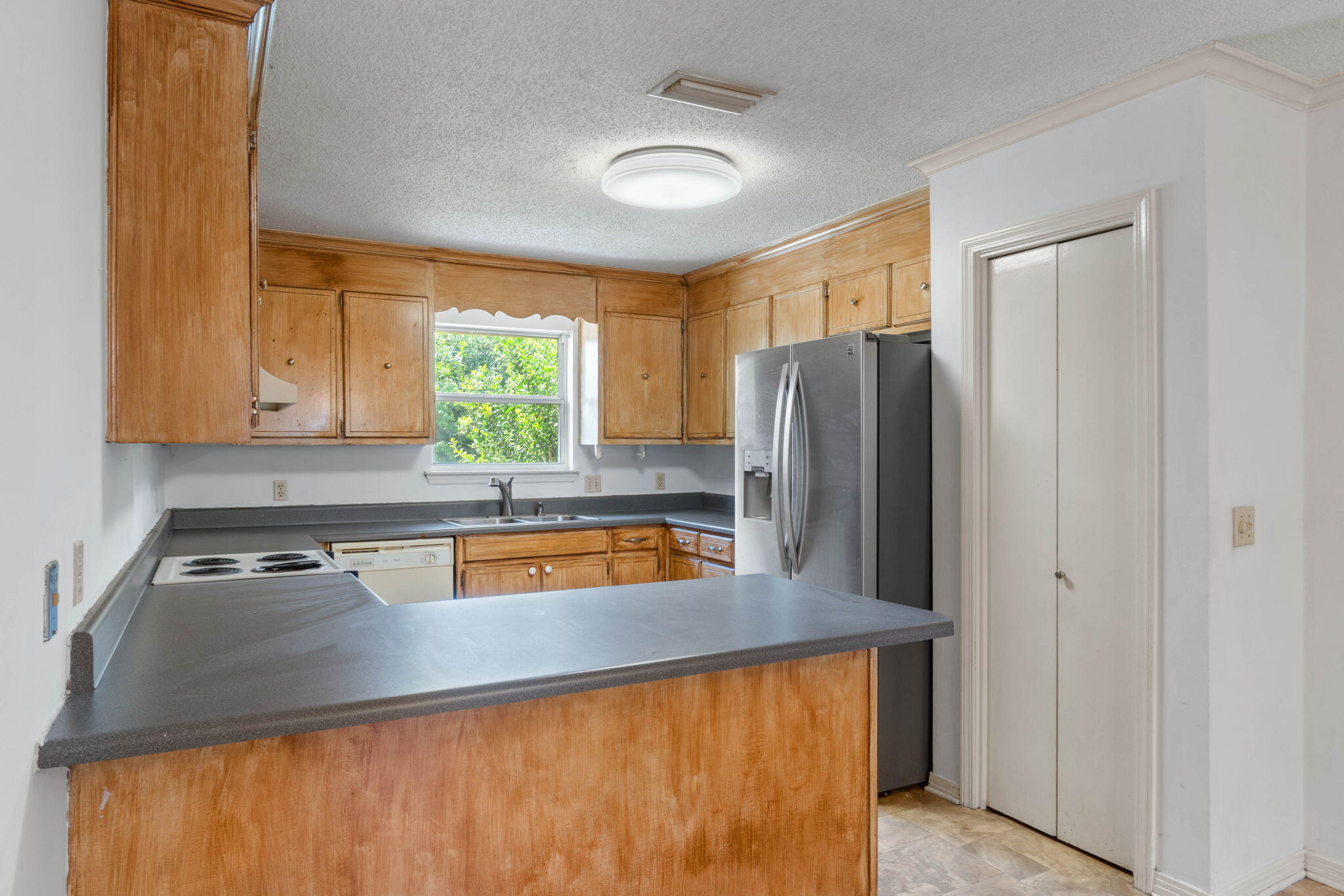 OAKCREST 1ST ADDN - Residential
