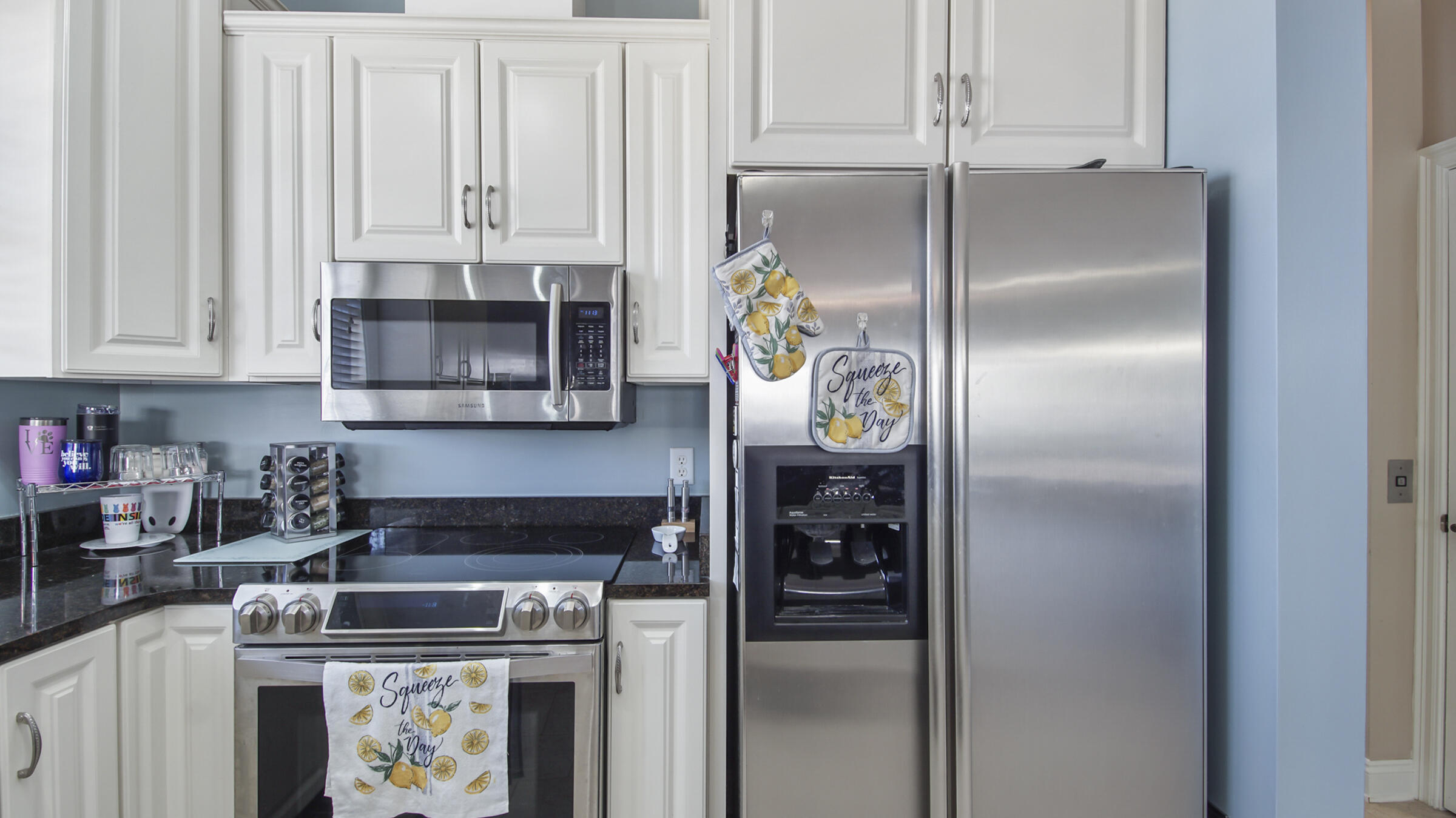 RIVIERA BEACH - Residential