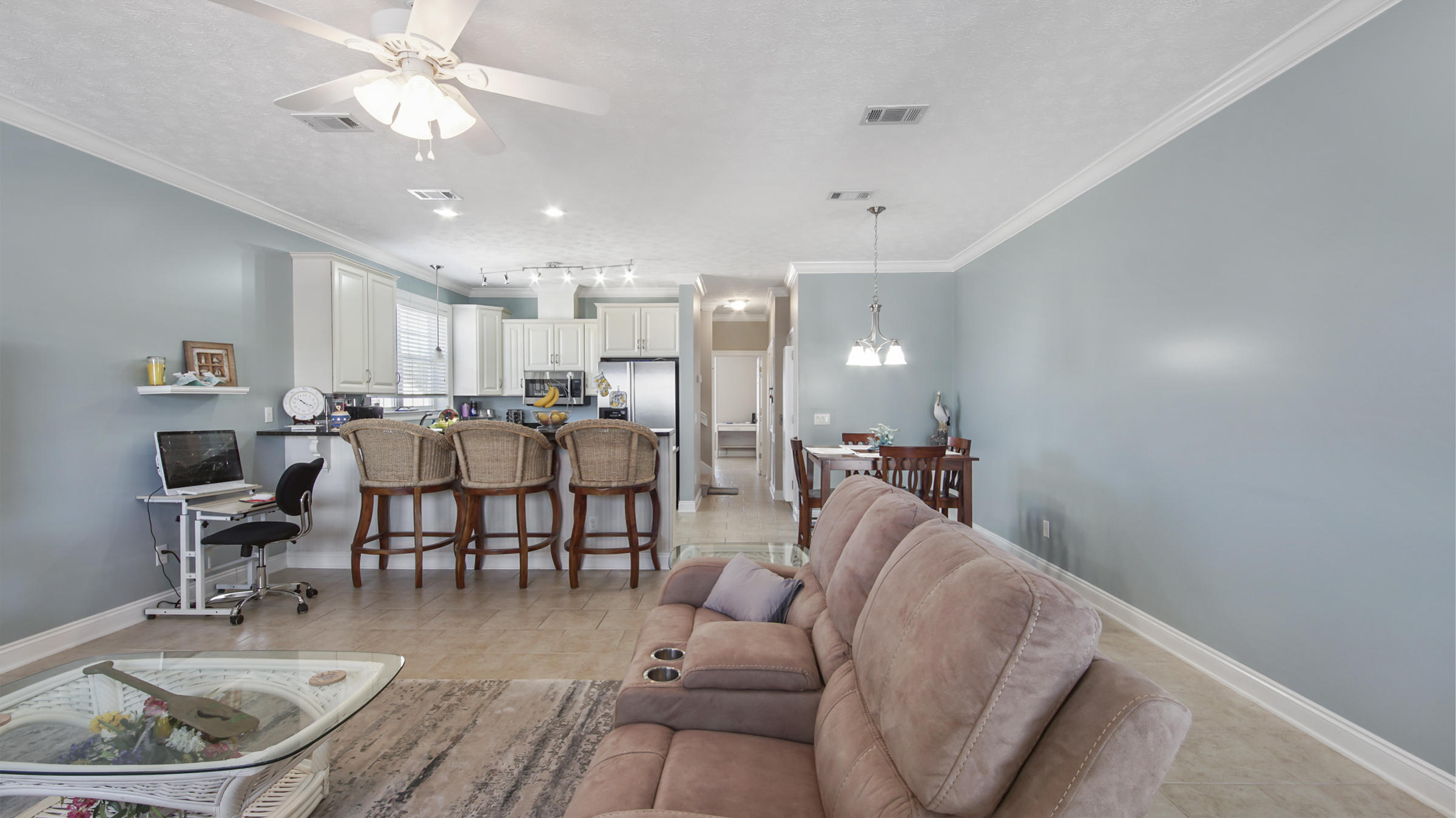 RIVIERA BEACH - Residential