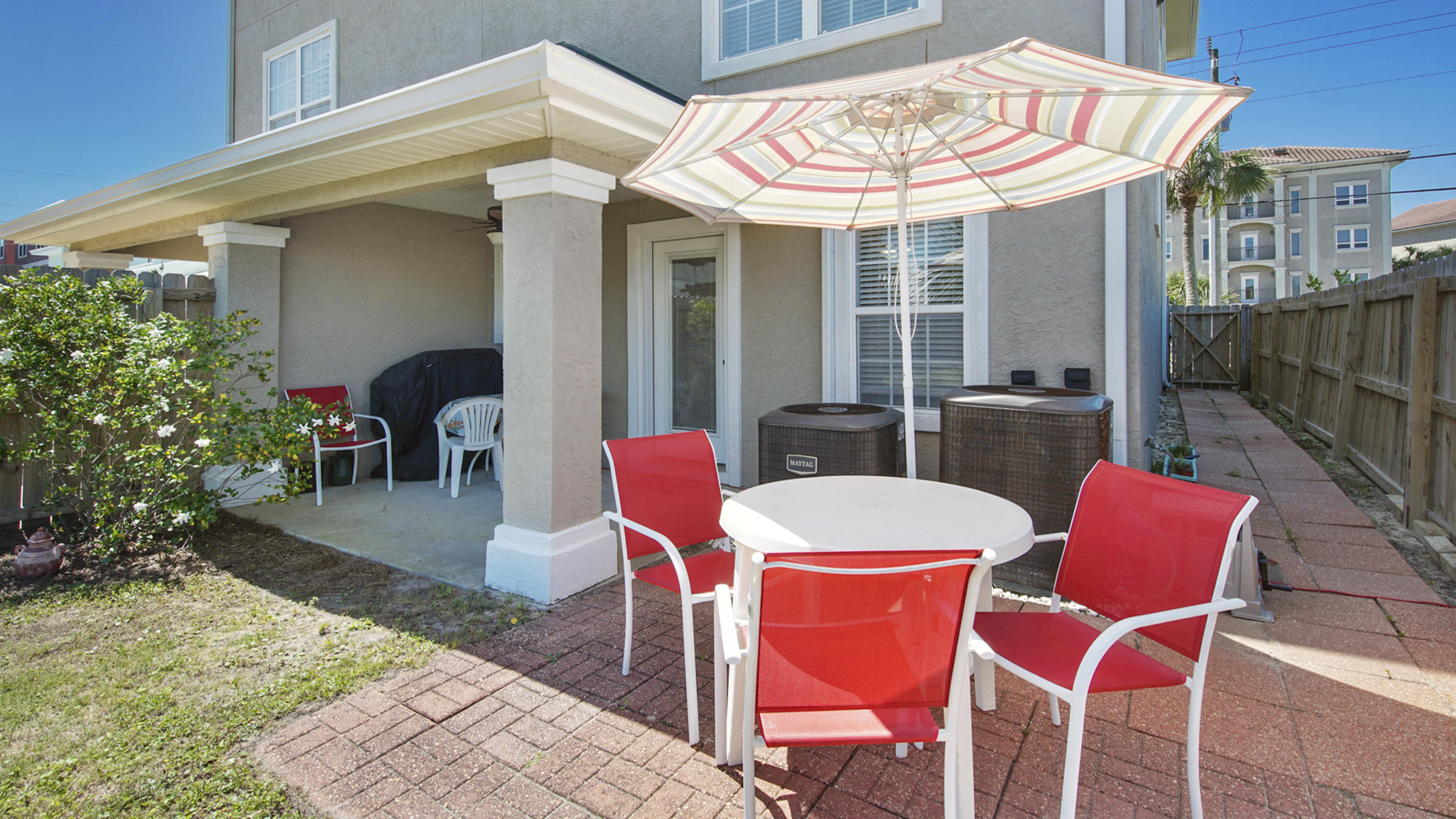 RIVIERA BEACH - Residential