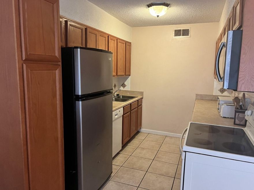 Centrally located in Ft. Walton, close to both Hurlburt Air Force Base and Eglin Air Force base. The complex is waterfront and has a dock with boat slips available on first come basis. Dry storage available as well. Tennis courts, laundry, swimming pool.2 bedroom 2 bath . Privacy fence around the back of the unit makes this unit Pier One's best kept secret.Sold as Is.