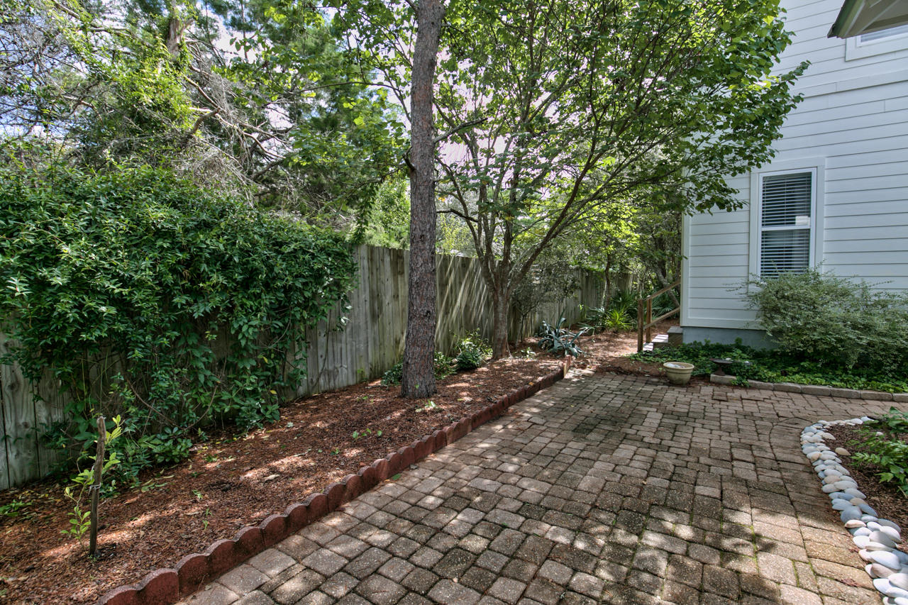 CASSINE VILLAGE - Residential