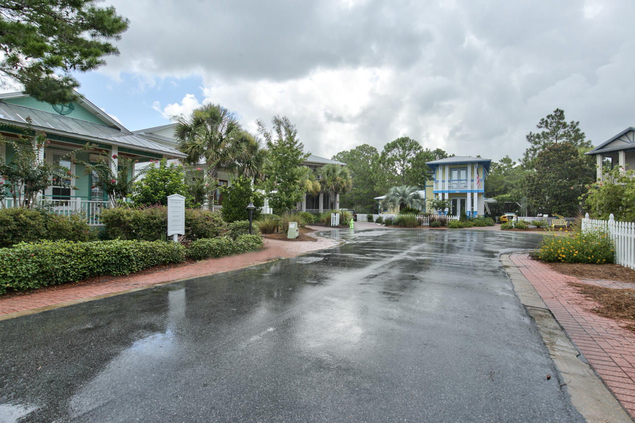 CASSINE VILLAGE - Residential