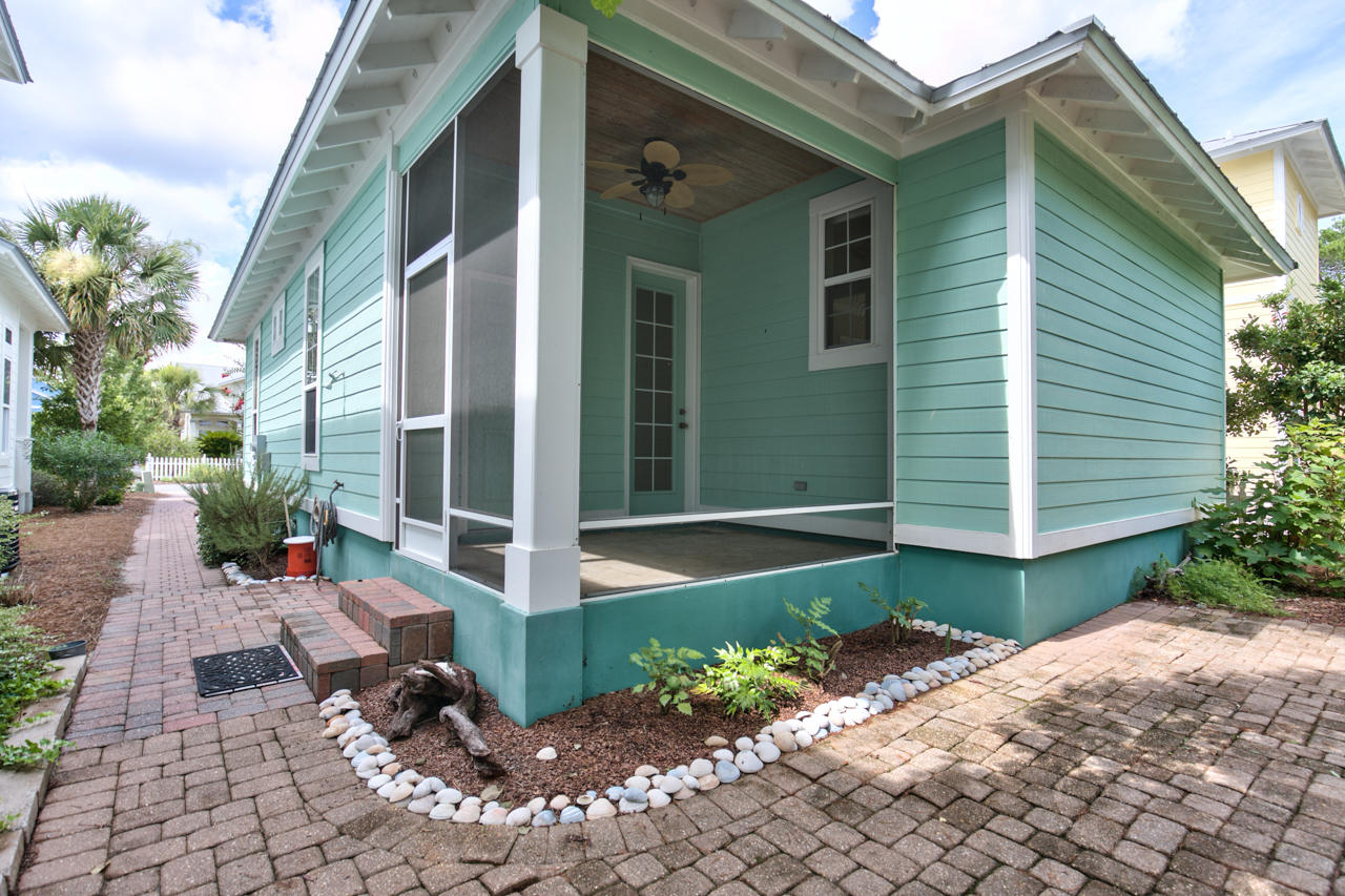 CASSINE VILLAGE - Residential