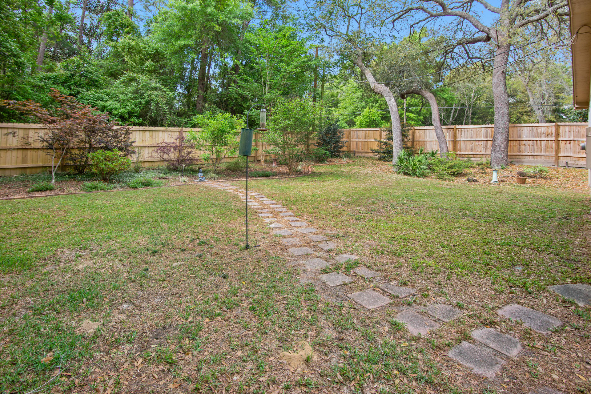 CREEKSIDE ESTATES - Residential