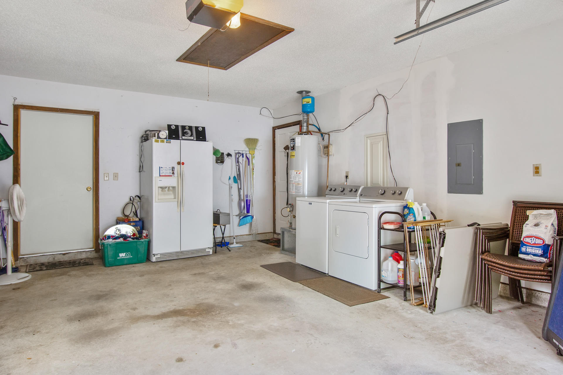 CREEKSIDE ESTATES - Residential