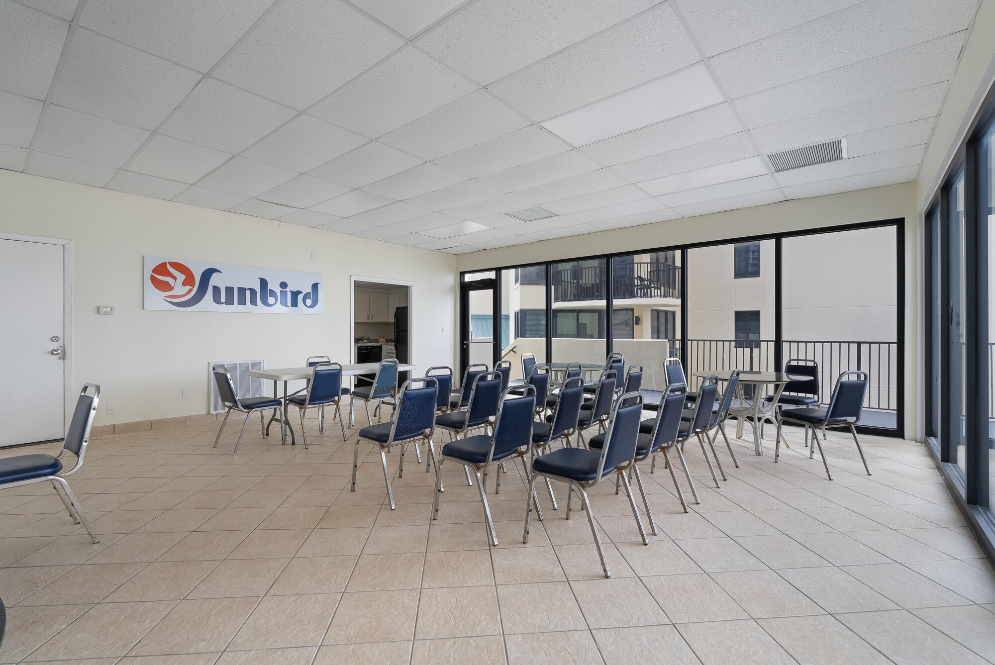 SUNBIRD CONDO - Residential