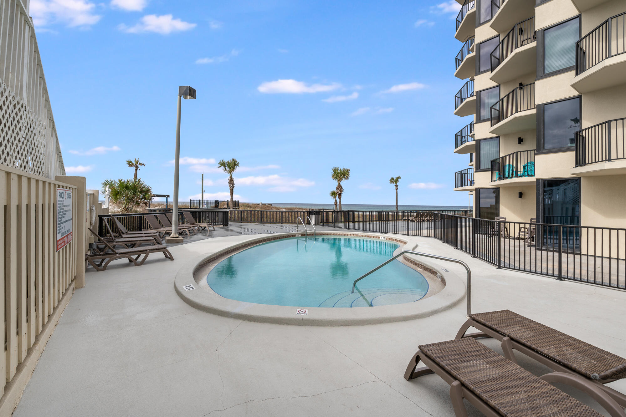 SUNBIRD CONDO - Residential