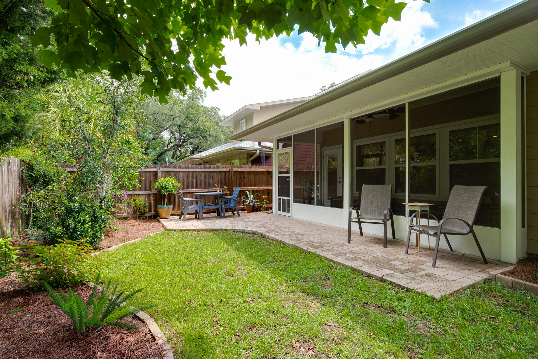 ALCONESE PLACE - Residential