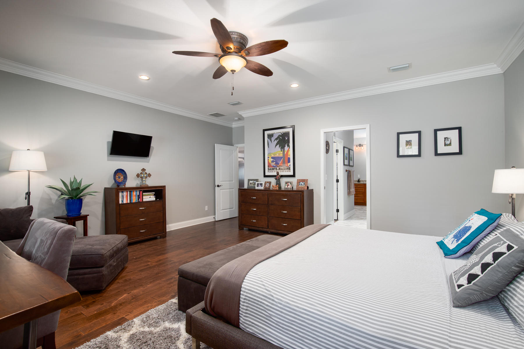 ALCONESE PLACE - Residential