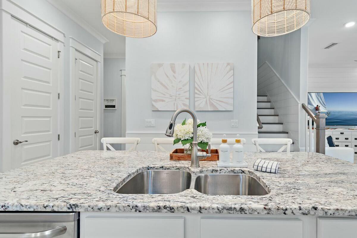 PROMINENCE - Residential