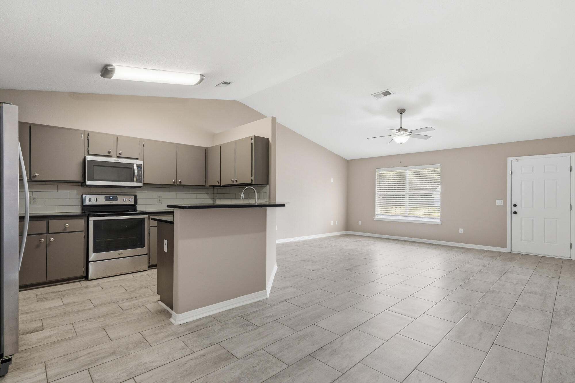 NAVARRE S/D 2ND ADDN - Residential