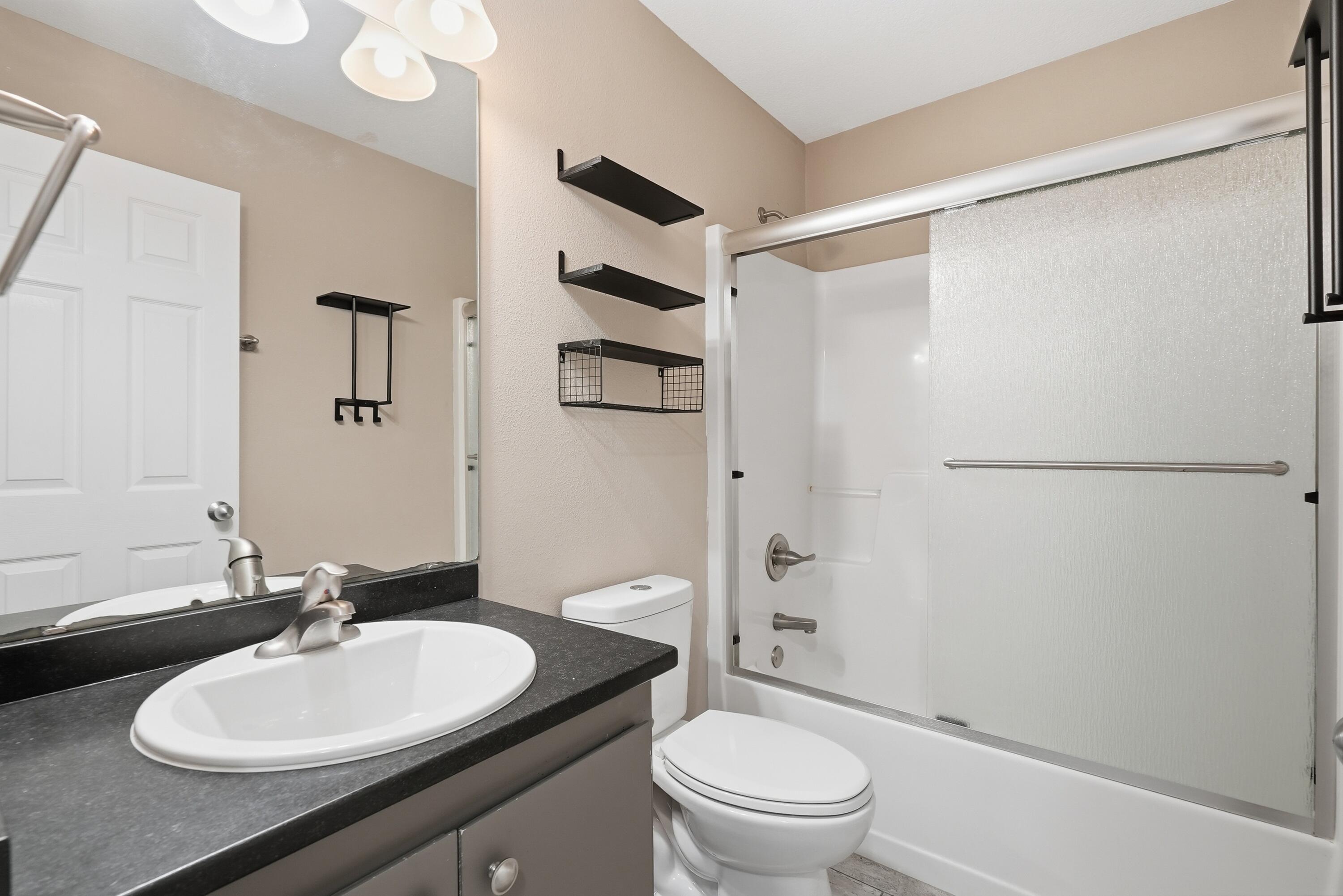 NAVARRE S/D 2ND ADDN - Residential