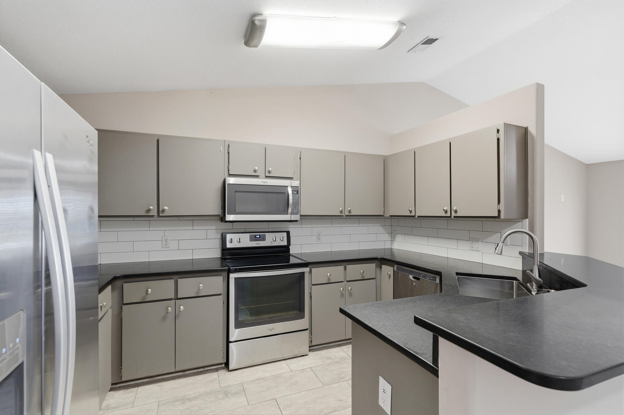 NAVARRE S/D 2ND ADDN - Residential