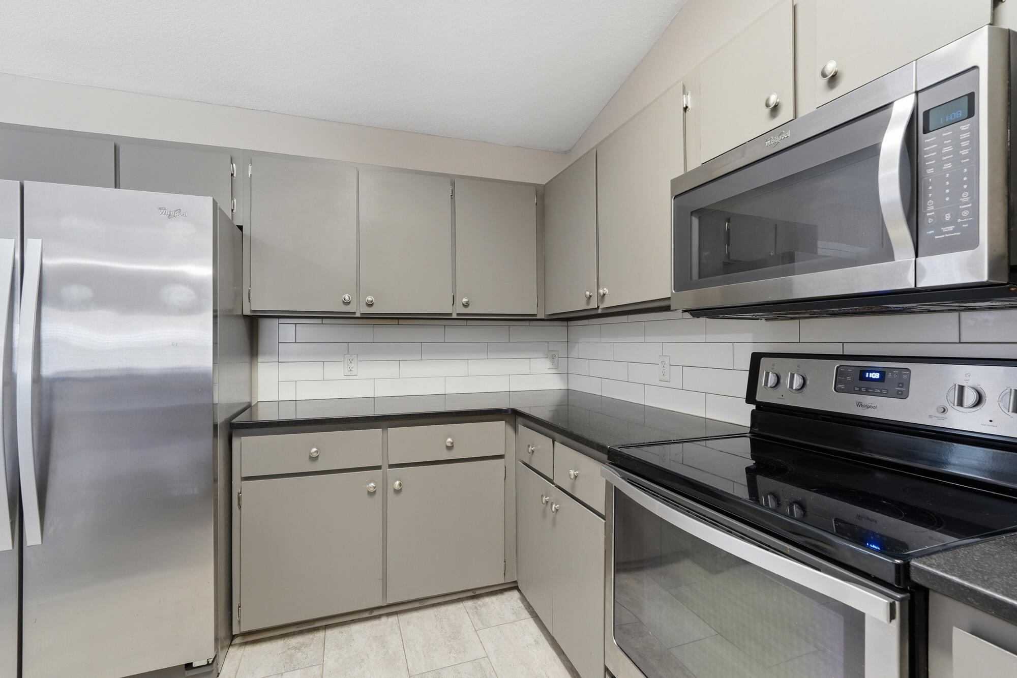 NAVARRE S/D 2ND ADDN - Residential