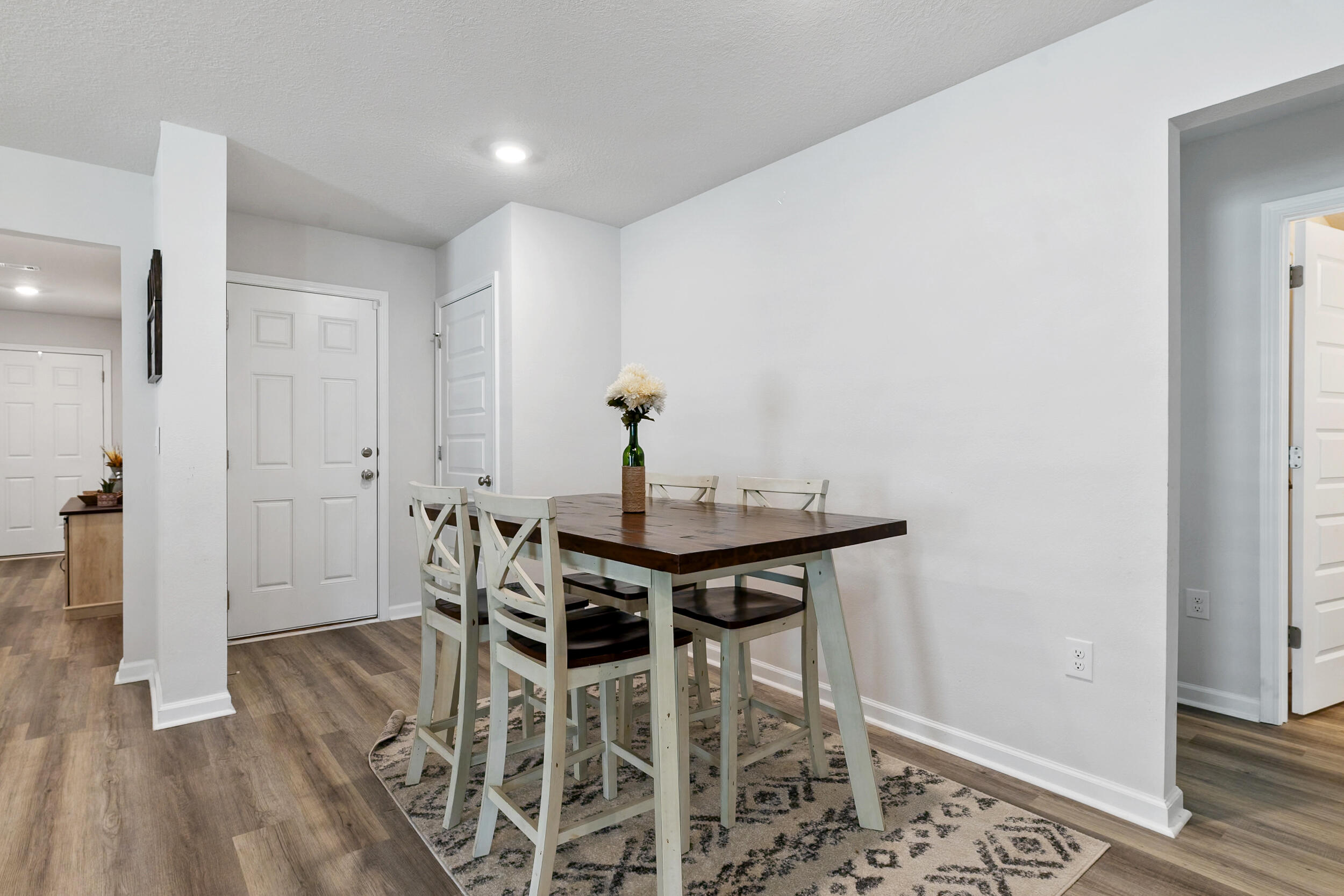 Royal Estates - Residential Lease