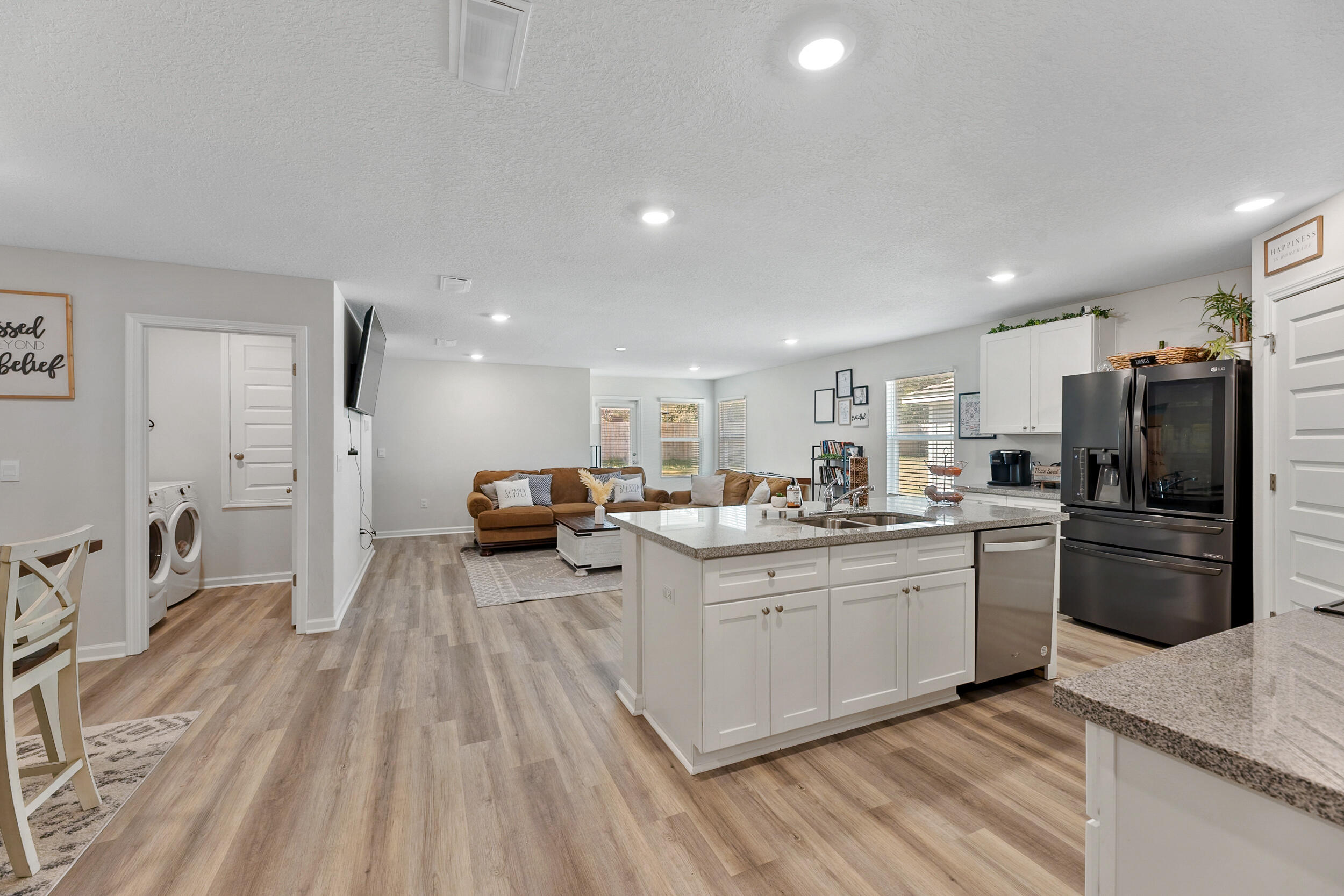 Royal Estates - Residential Lease