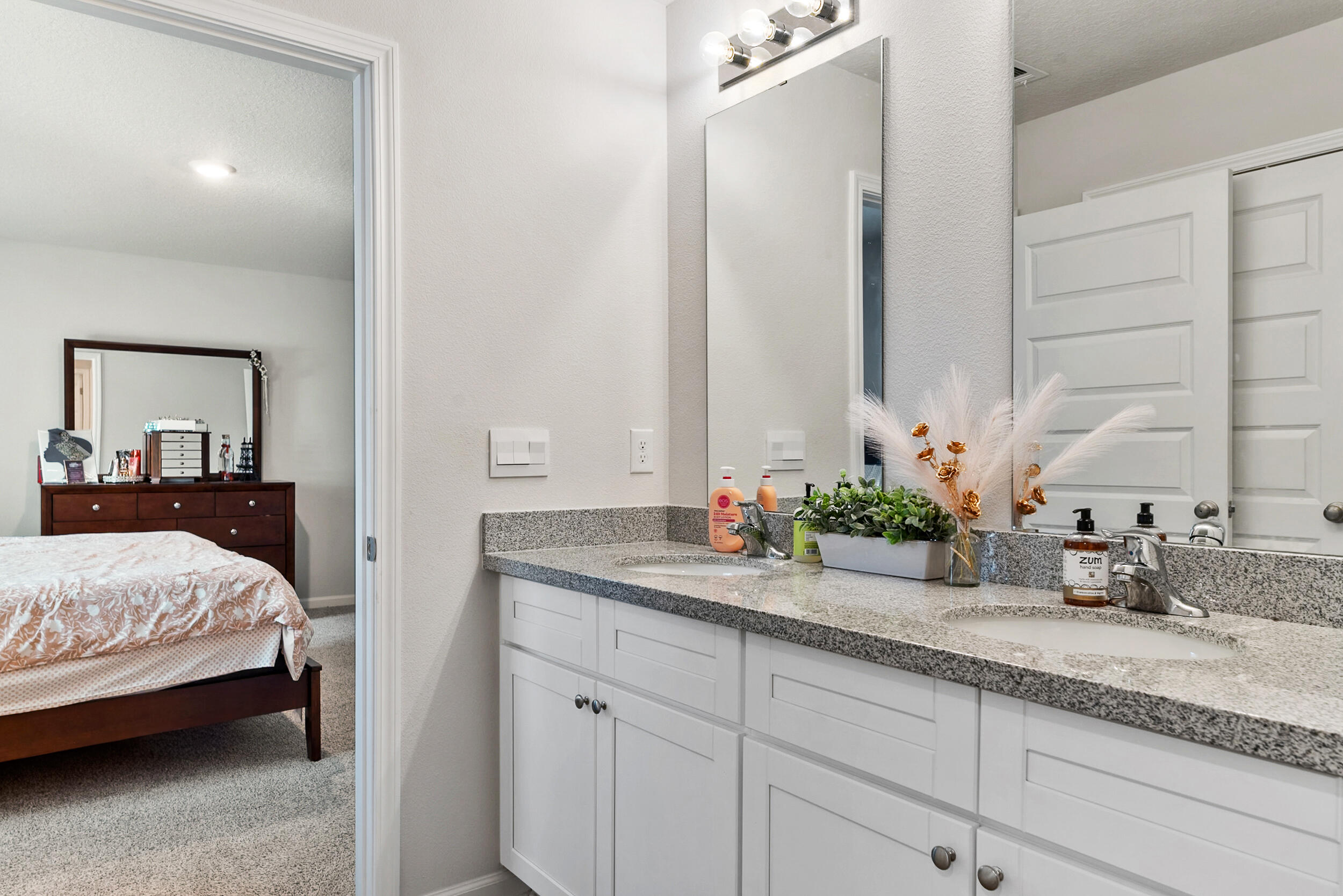 Royal Estates - Residential Lease