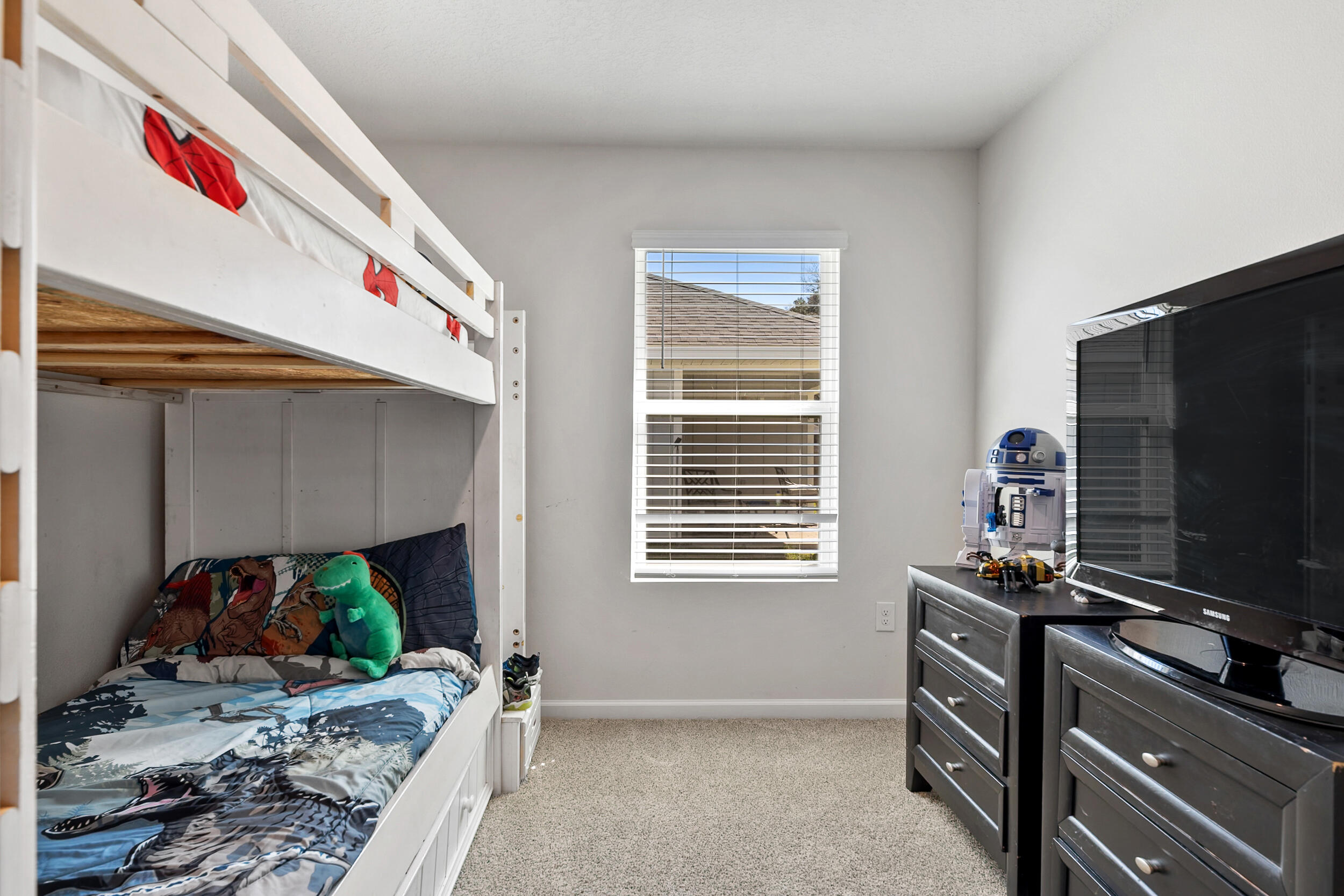 Royal Estates - Residential Lease
