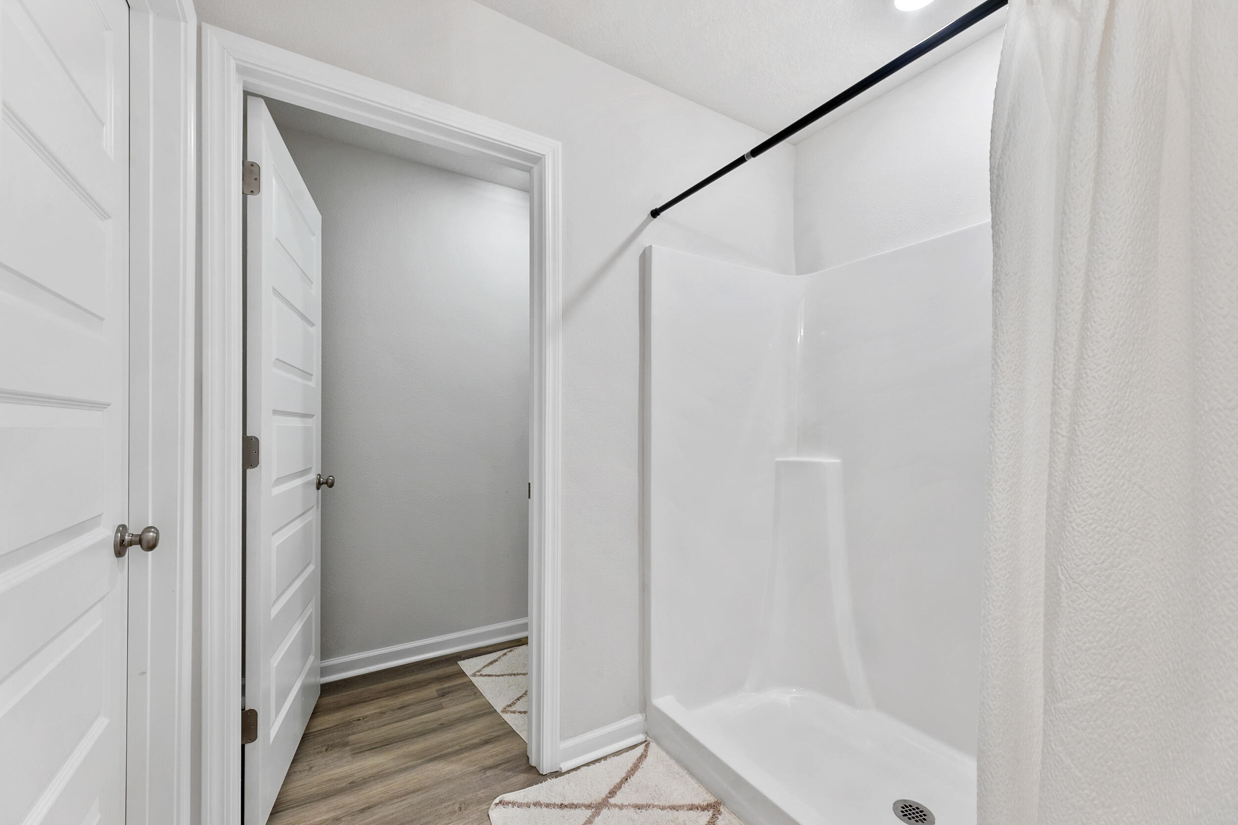 Royal Estates - Residential Lease