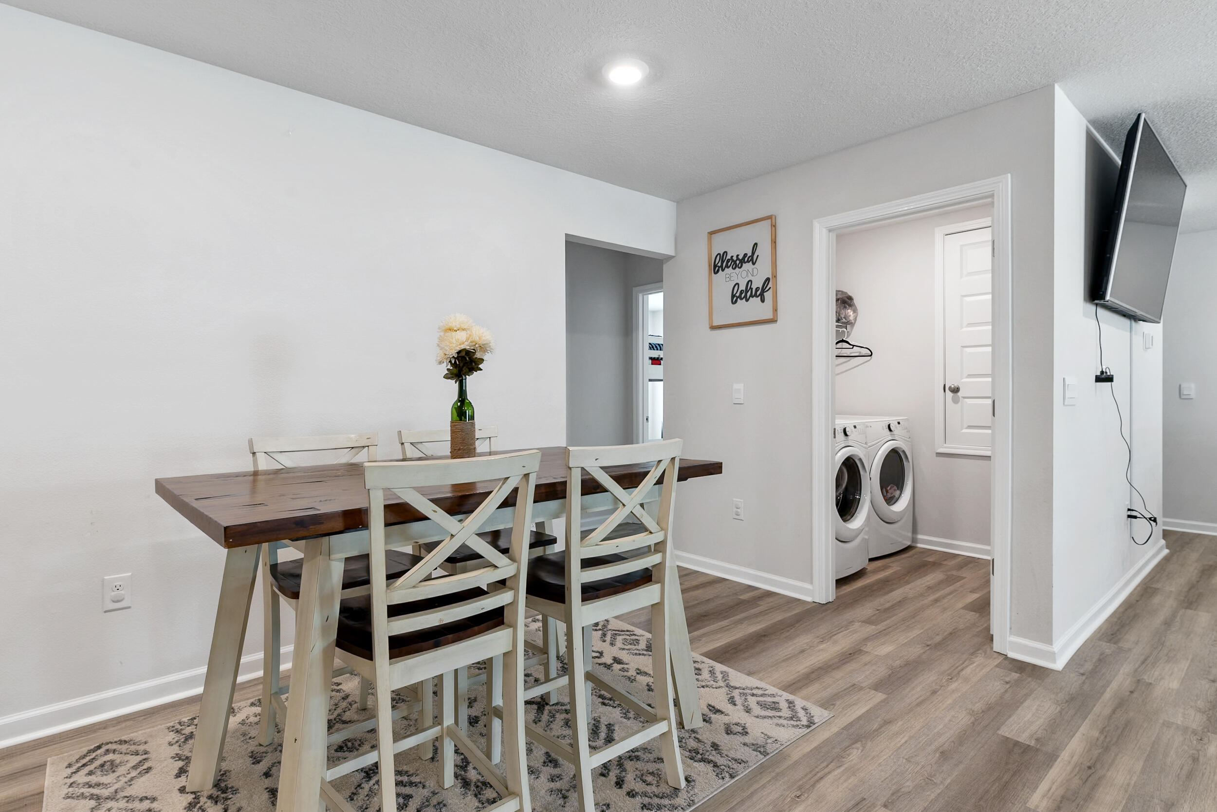 Royal Estates - Residential Lease
