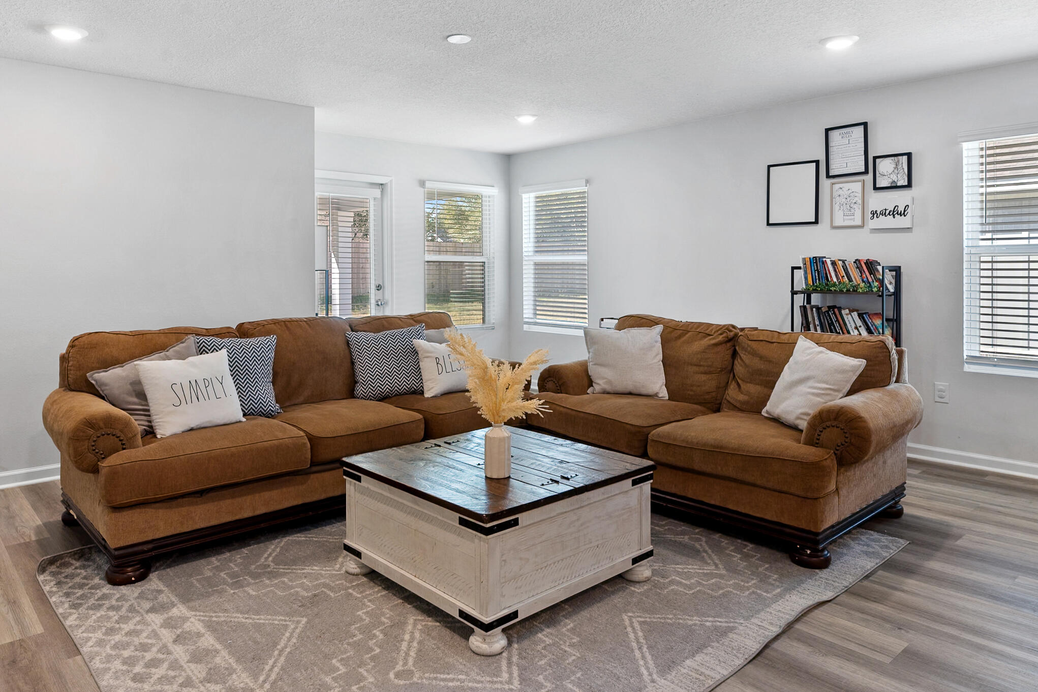 Royal Estates - Residential Lease