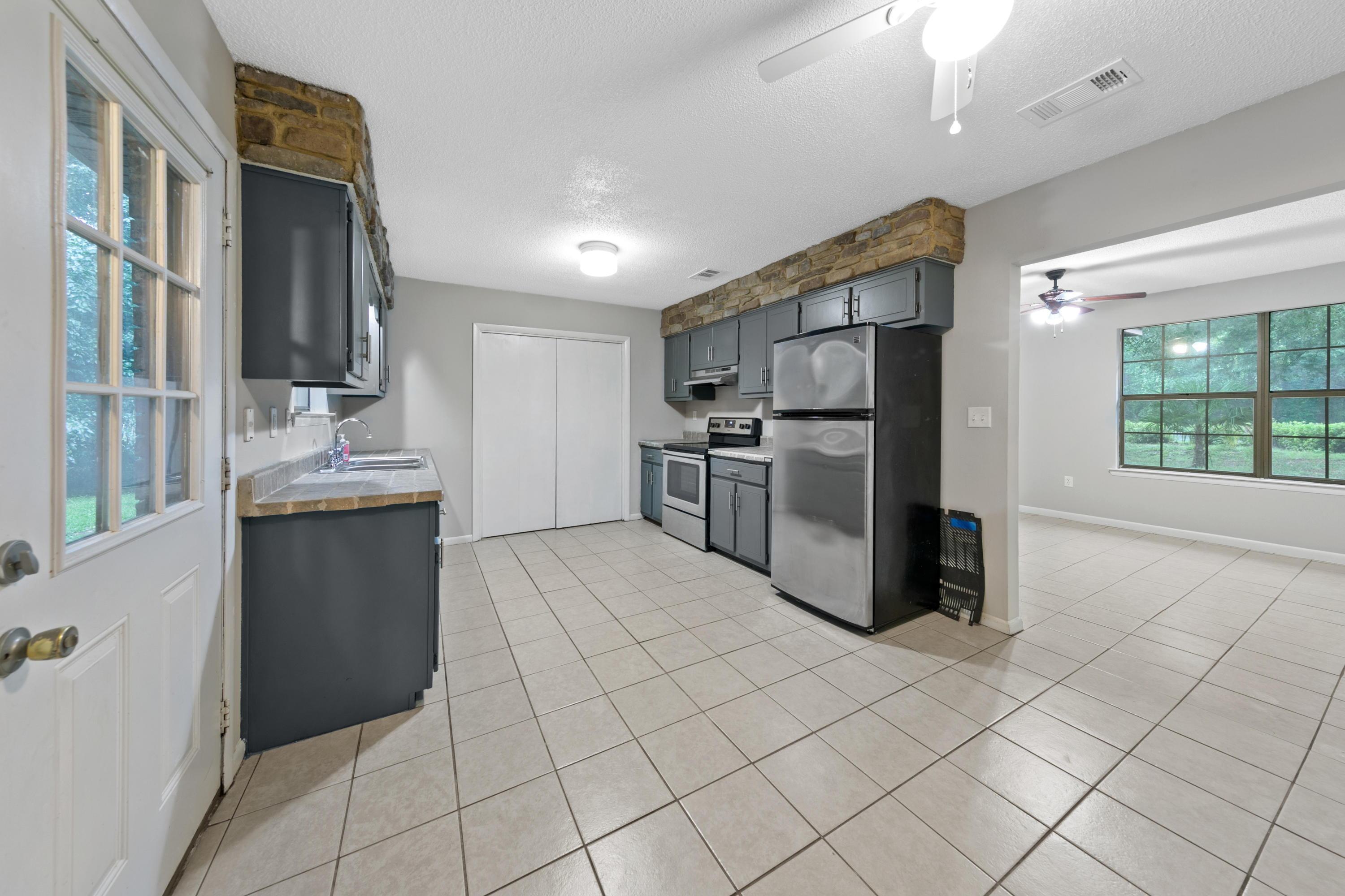 NORTH SUPERGROUP - Residential