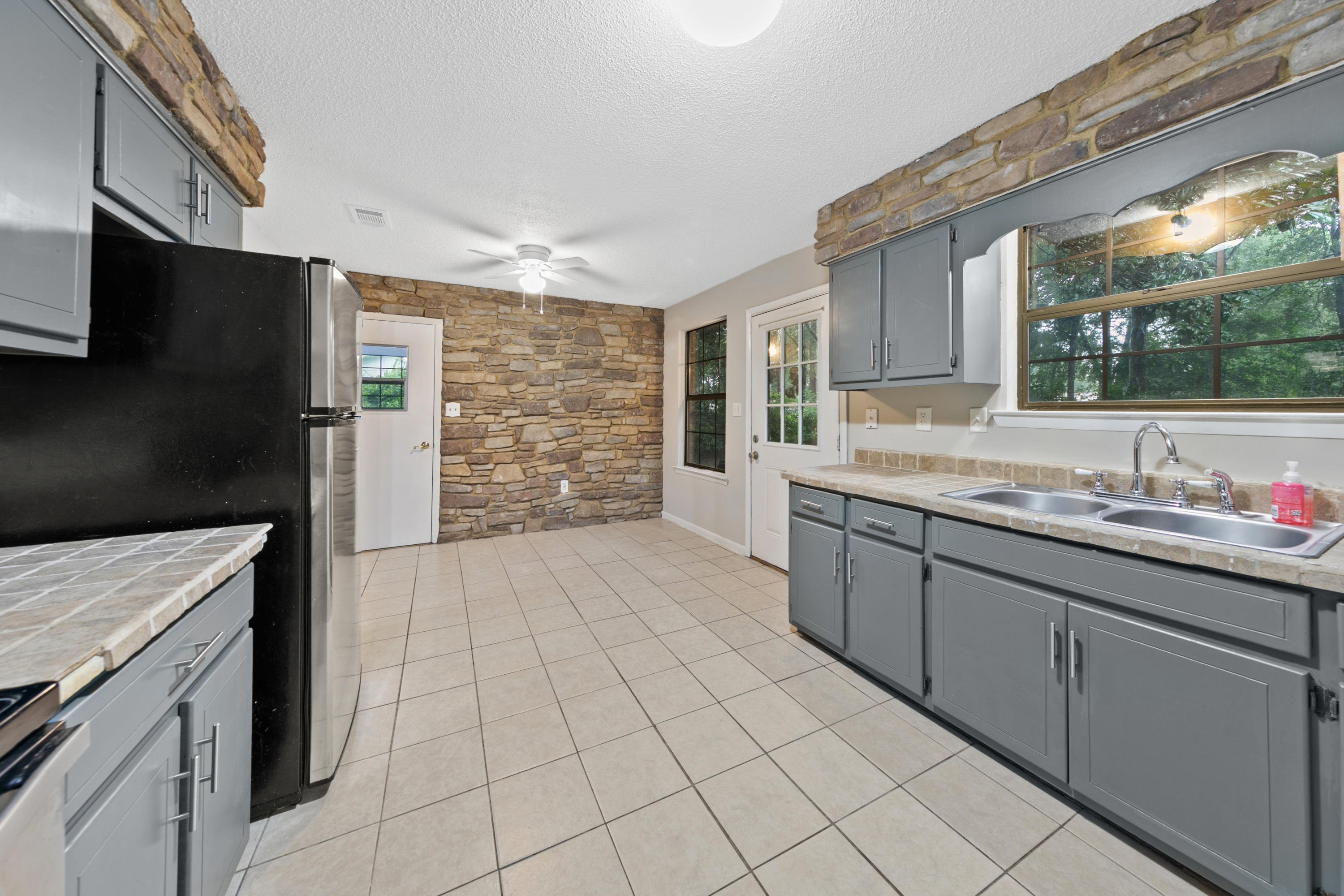 NORTH SUPERGROUP - Residential