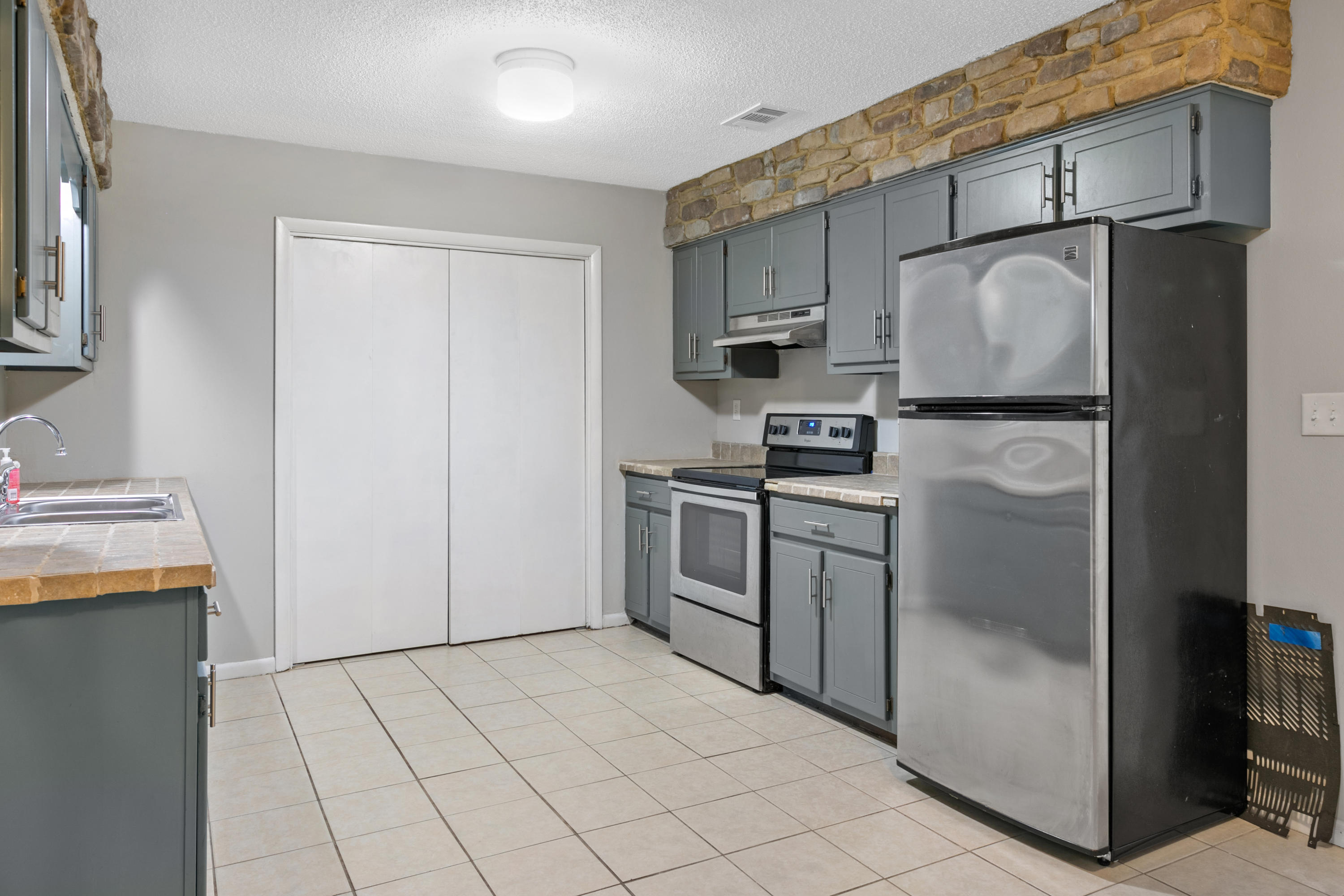 NORTH SUPERGROUP - Residential