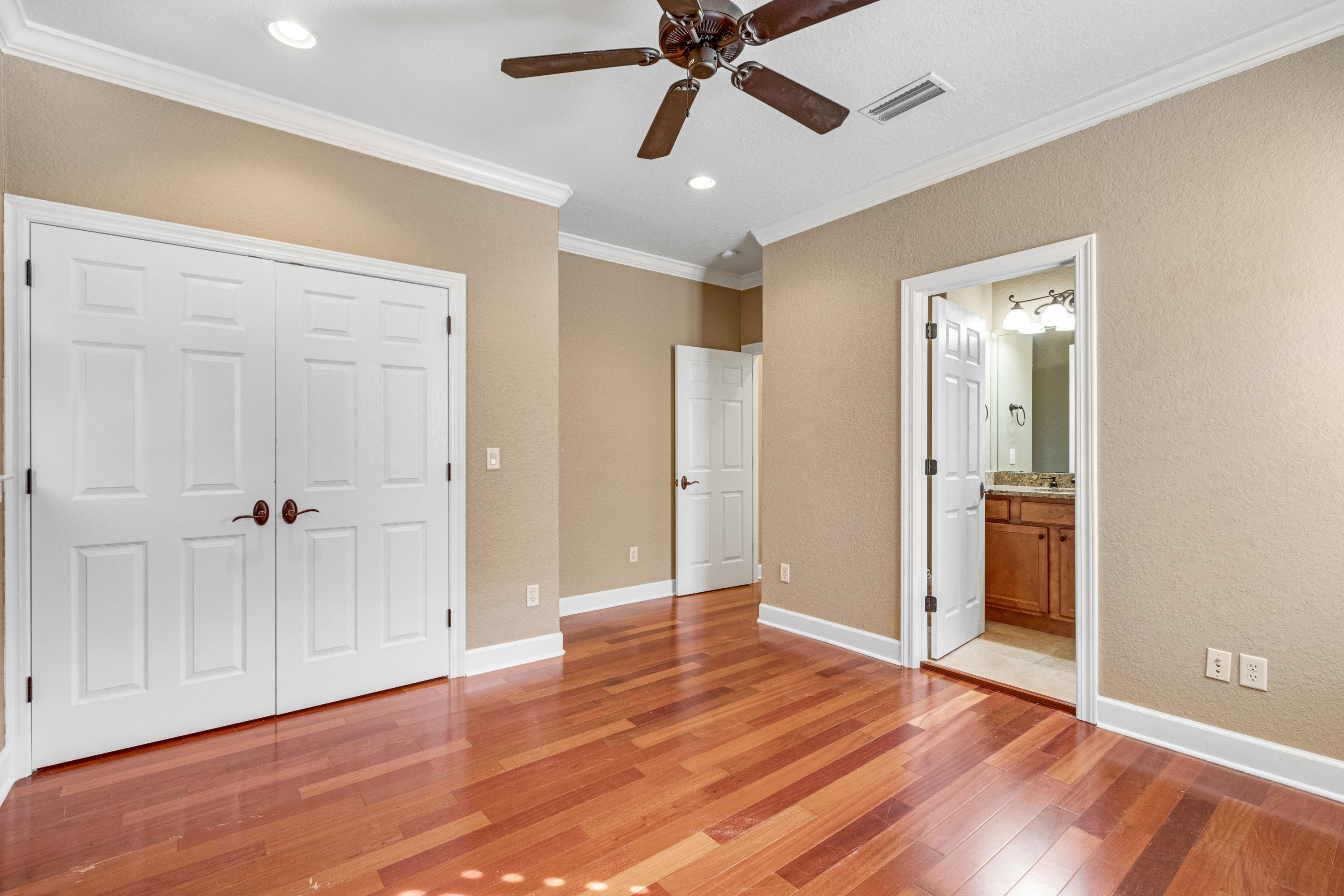 CALUSA BAY S/D - Residential