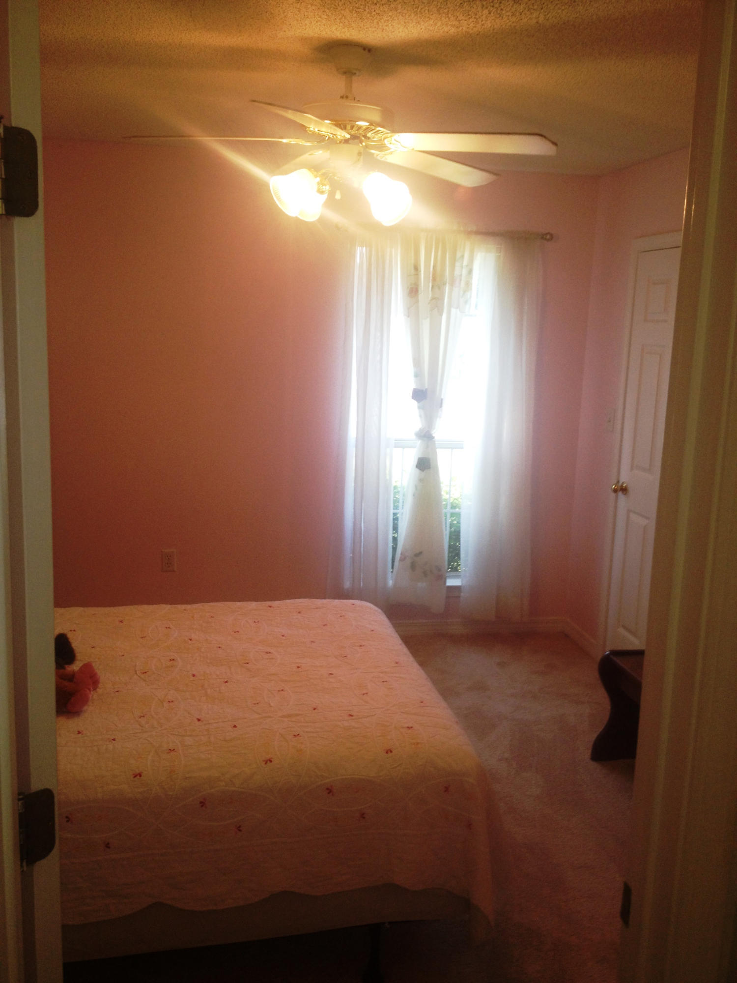 FOXWOOD ADDITION S/D LOT 3 BLK E - Residential