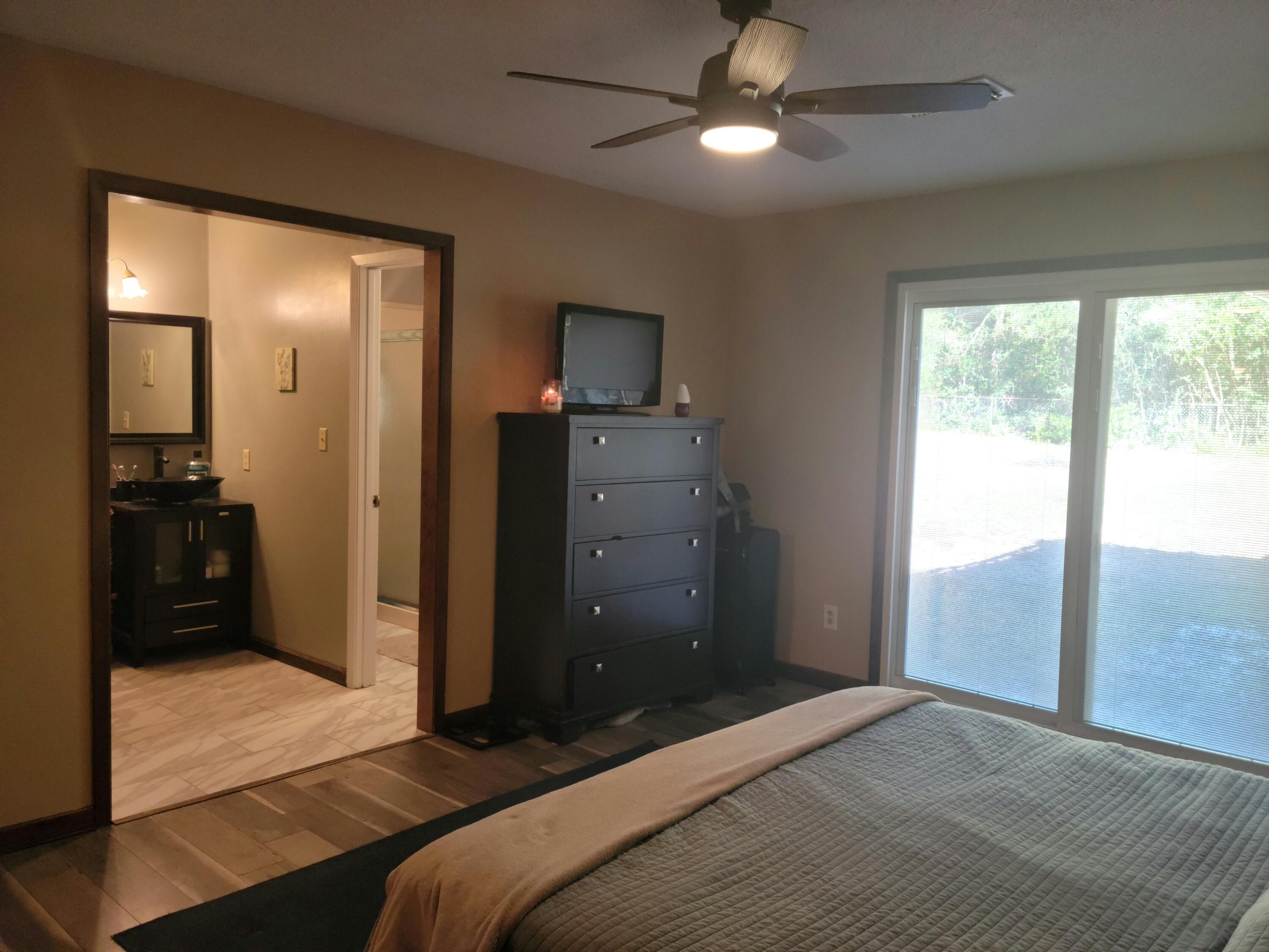 PINE LAKE ESTATES - Residential