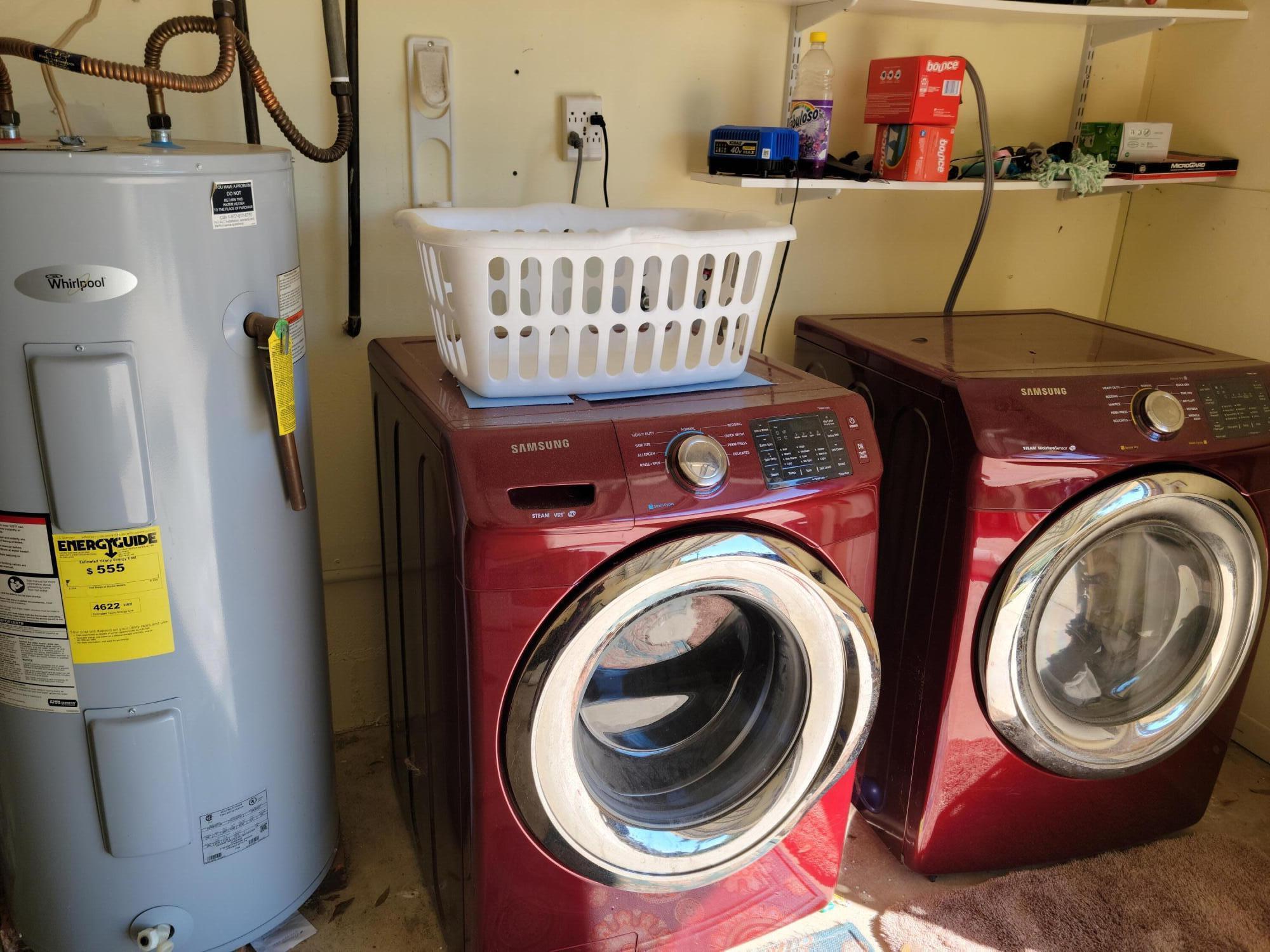 PINE LAKE ESTATES - Residential