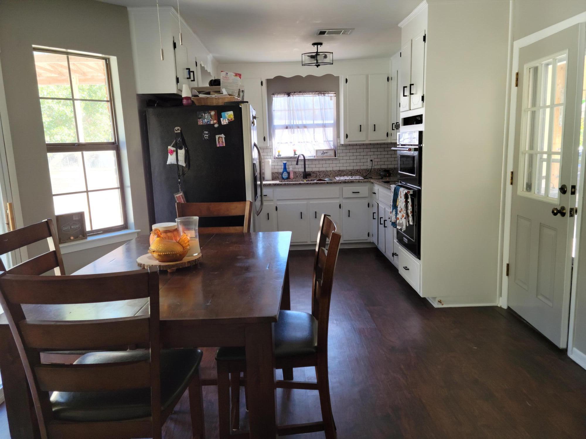 PINE LAKE ESTATES - Residential