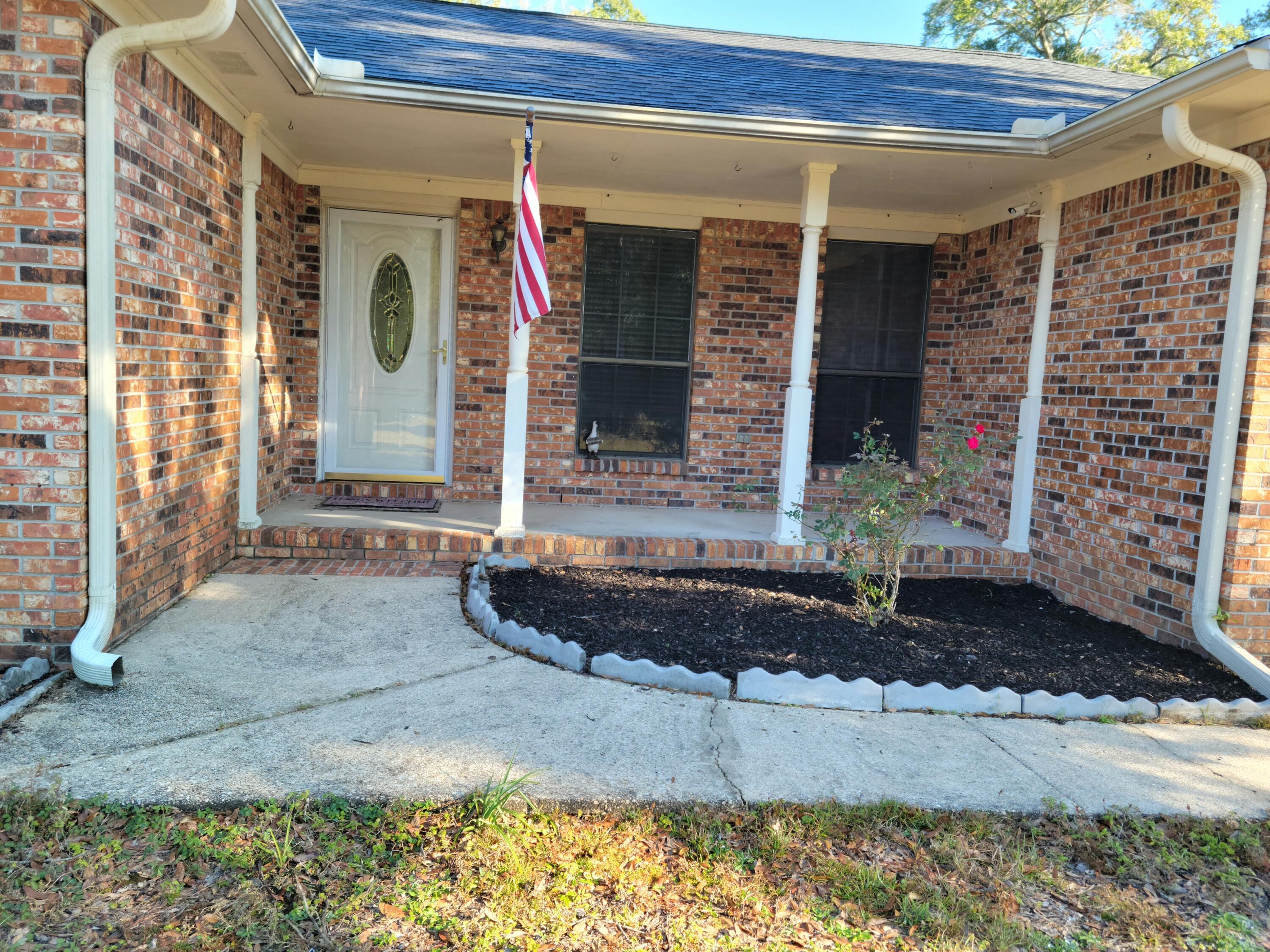 PINE LAKE ESTATES - Residential