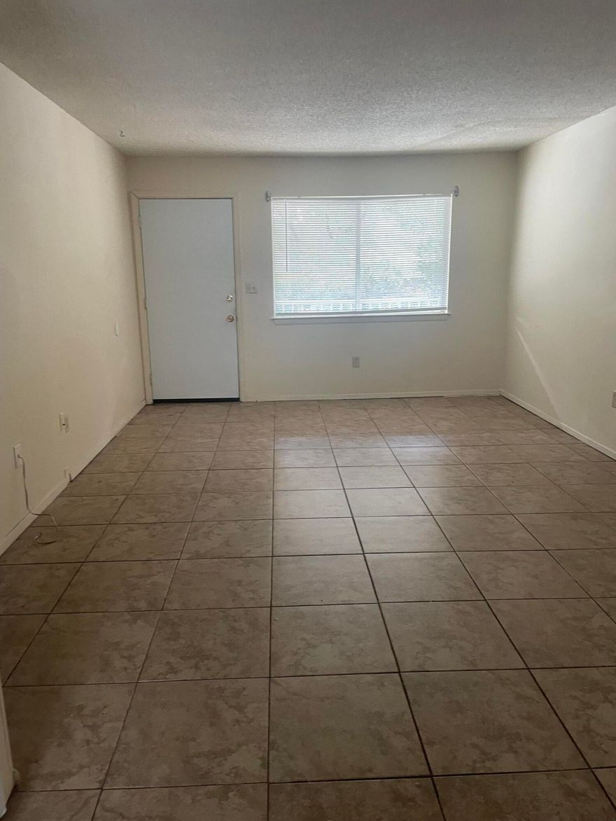 2 bedroom and 1 full bathroom condominium.  This unit includes a refrigerator, stove/oven and dishwasher.
A community pool, picnic area and laundry facility are on the property. Rent includes water/sewer and garbage.
Conveniently located to Northwest Florida State College, schools, shopping, dining, military bases and the beach.