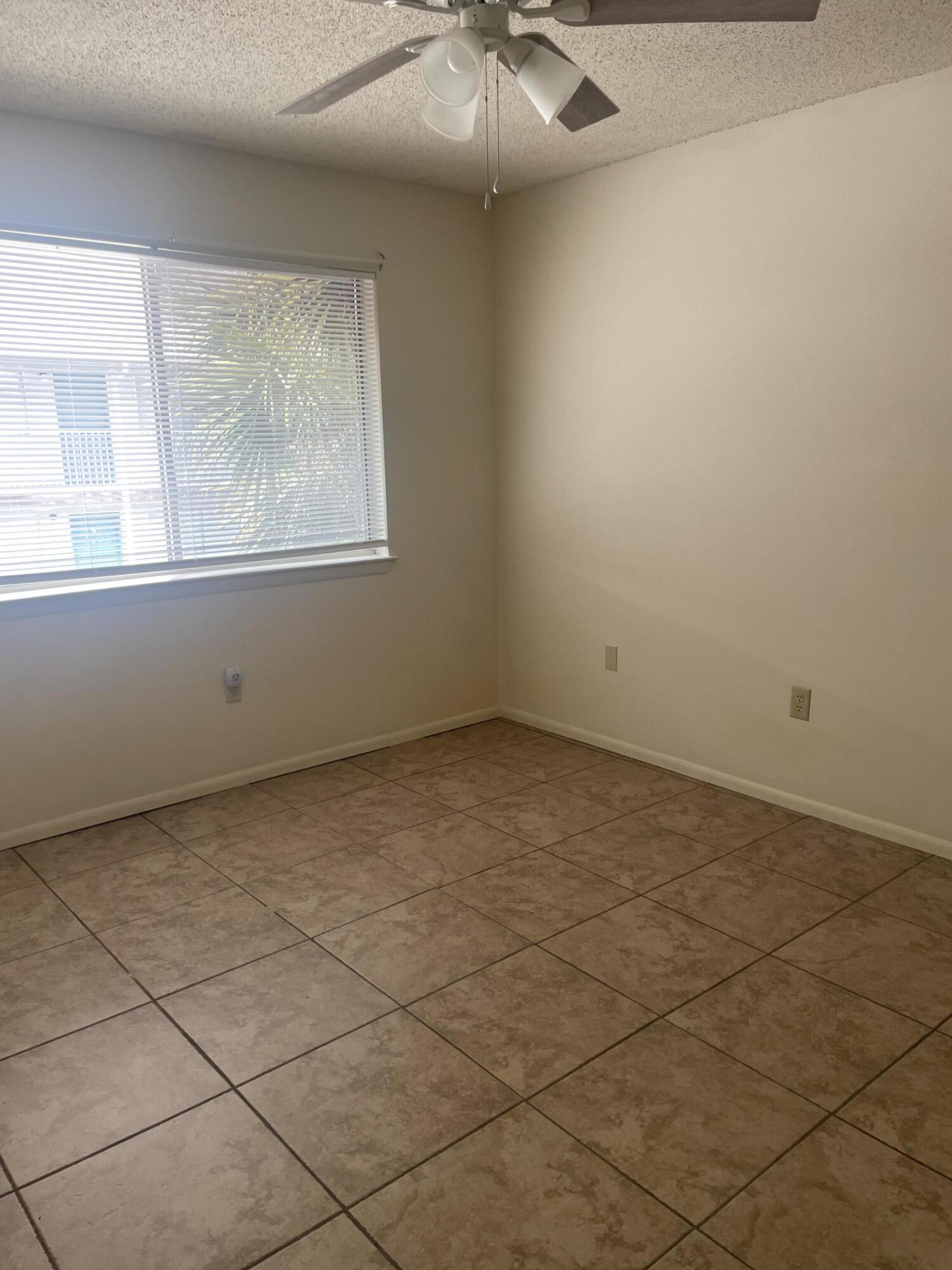 COLLEGE PARK CONDO - Residential Lease