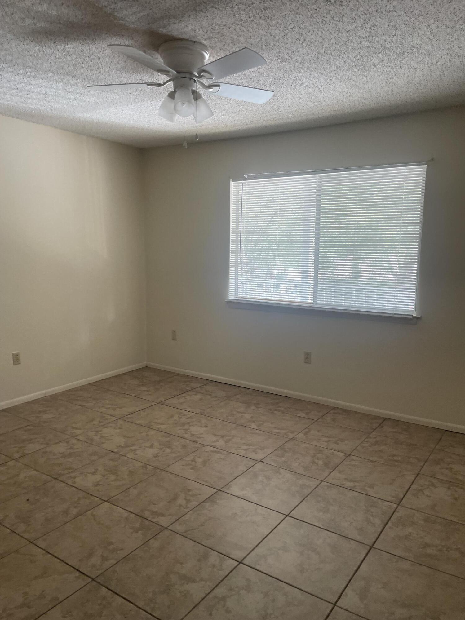 COLLEGE PARK CONDO - Residential Lease
